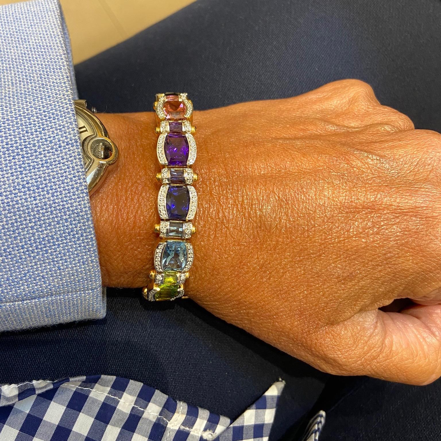 Bracelet en or 18 carats, diamants et semi-précieux de 35,67 carats en vente 2