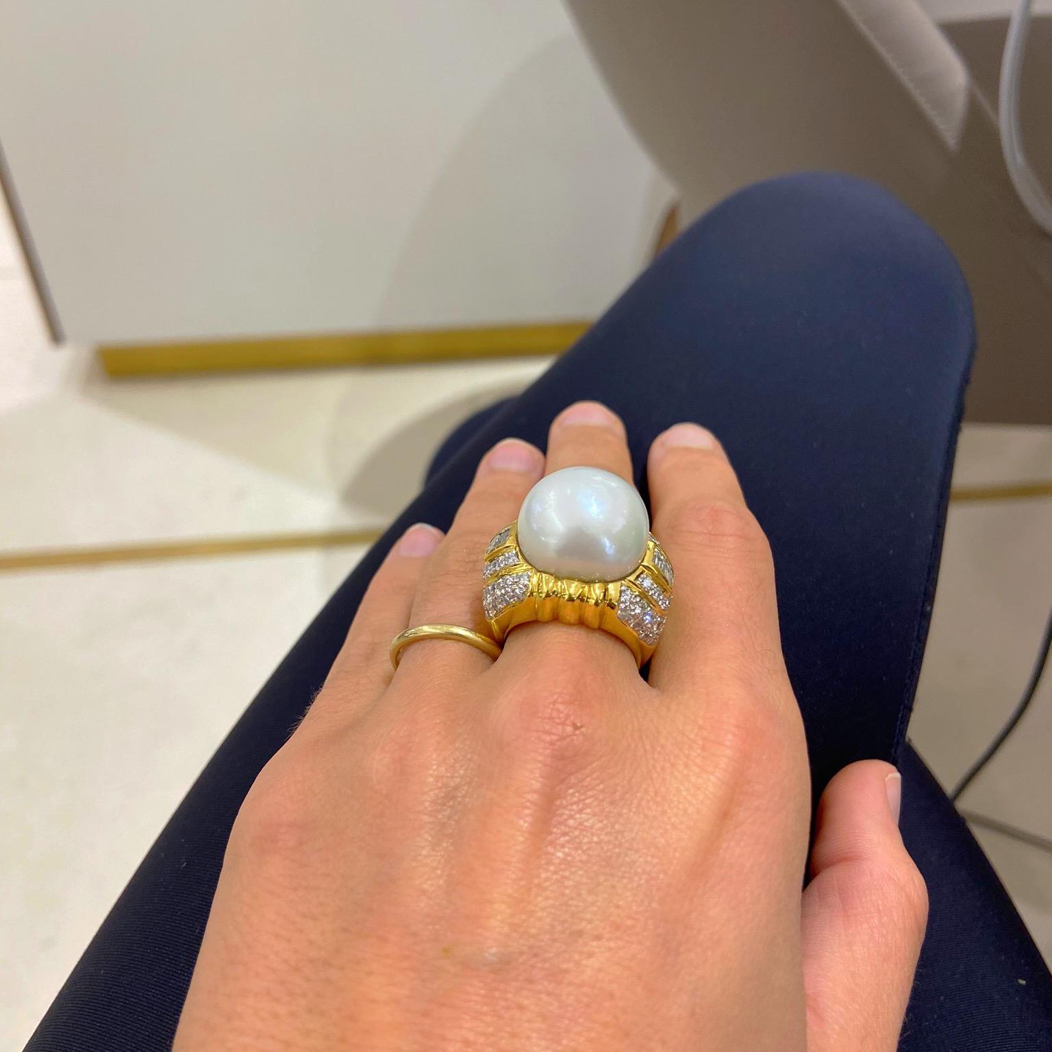 18 Karat Yellow Gold, 4.96 Carat Diamond and South Sea Pearl Ring In New Condition For Sale In New York, NY