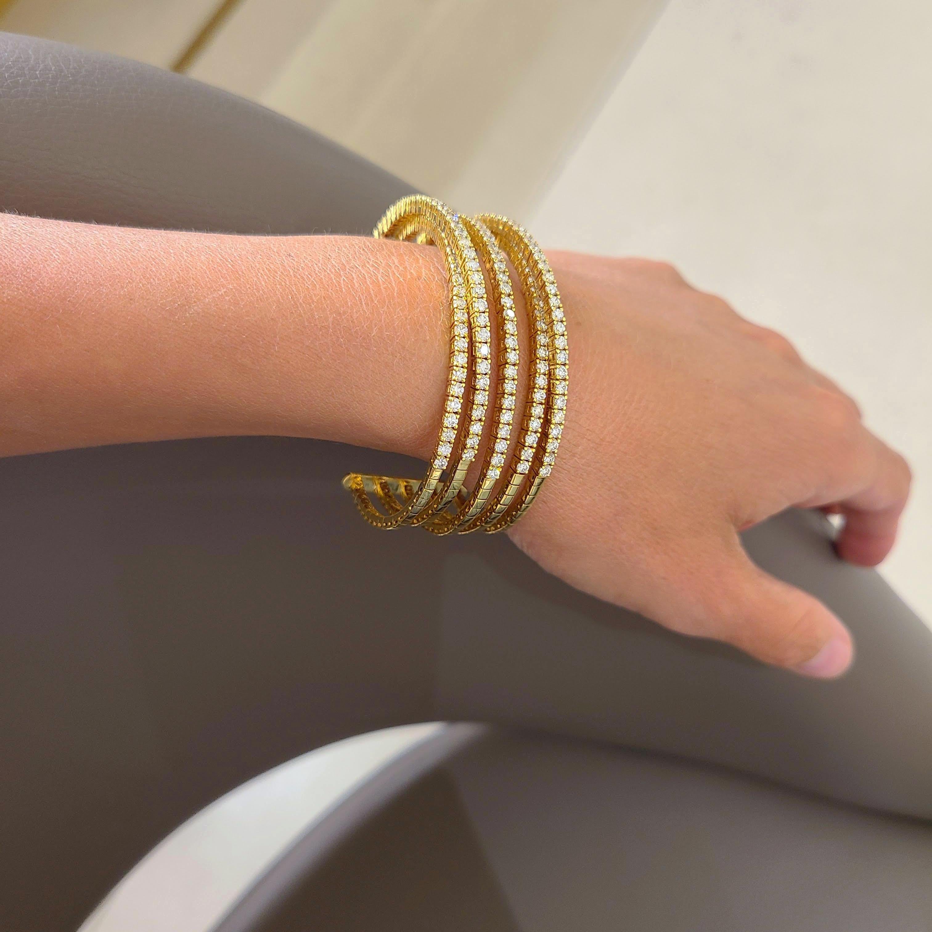 Modern 18 Karat Yellow Gold 6.72 Carat Diamond Flexible Cuff Bracelet For Sale