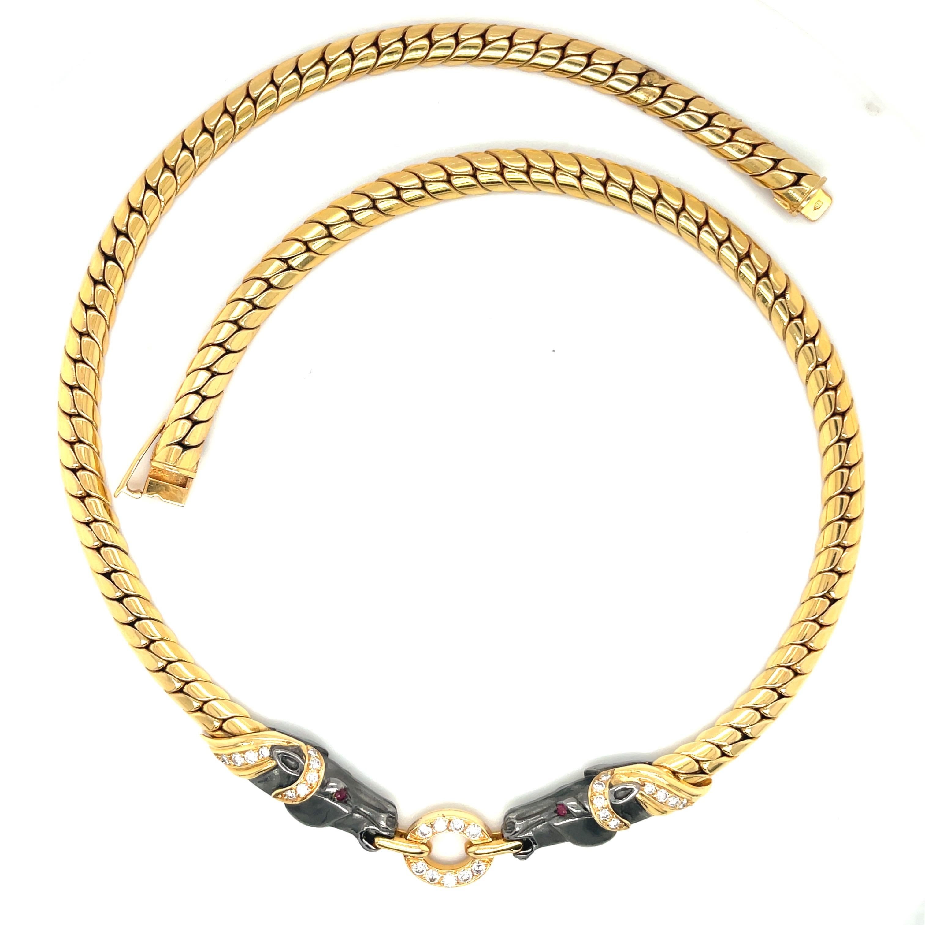 Contemporain Collier choker en forme de tête de cheval en or jaune 18 carats et diamants de 0,56 carat en vente