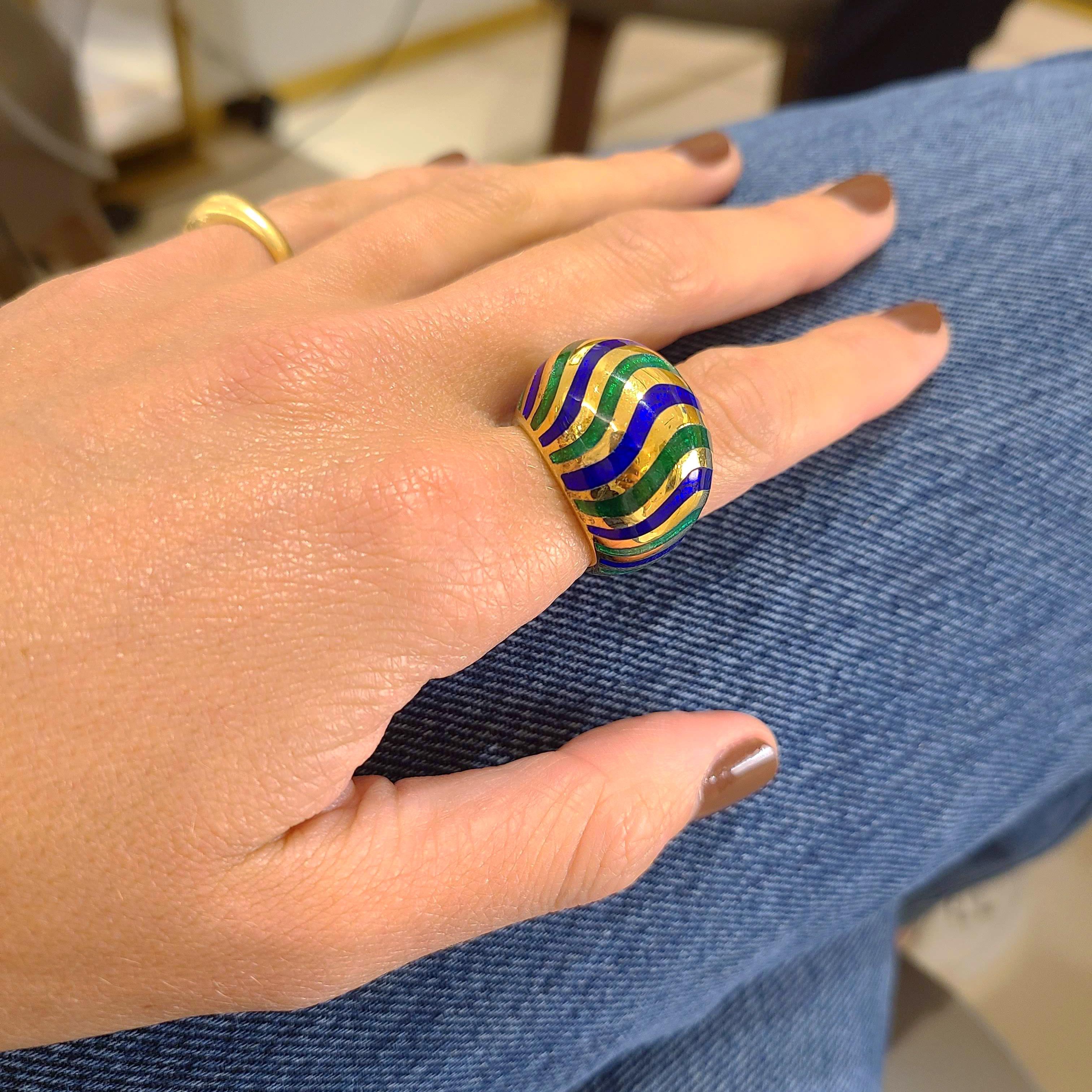 Retro 18 Karat Yellow Gold Dome Ring with Blue and Green Enamel For Sale
