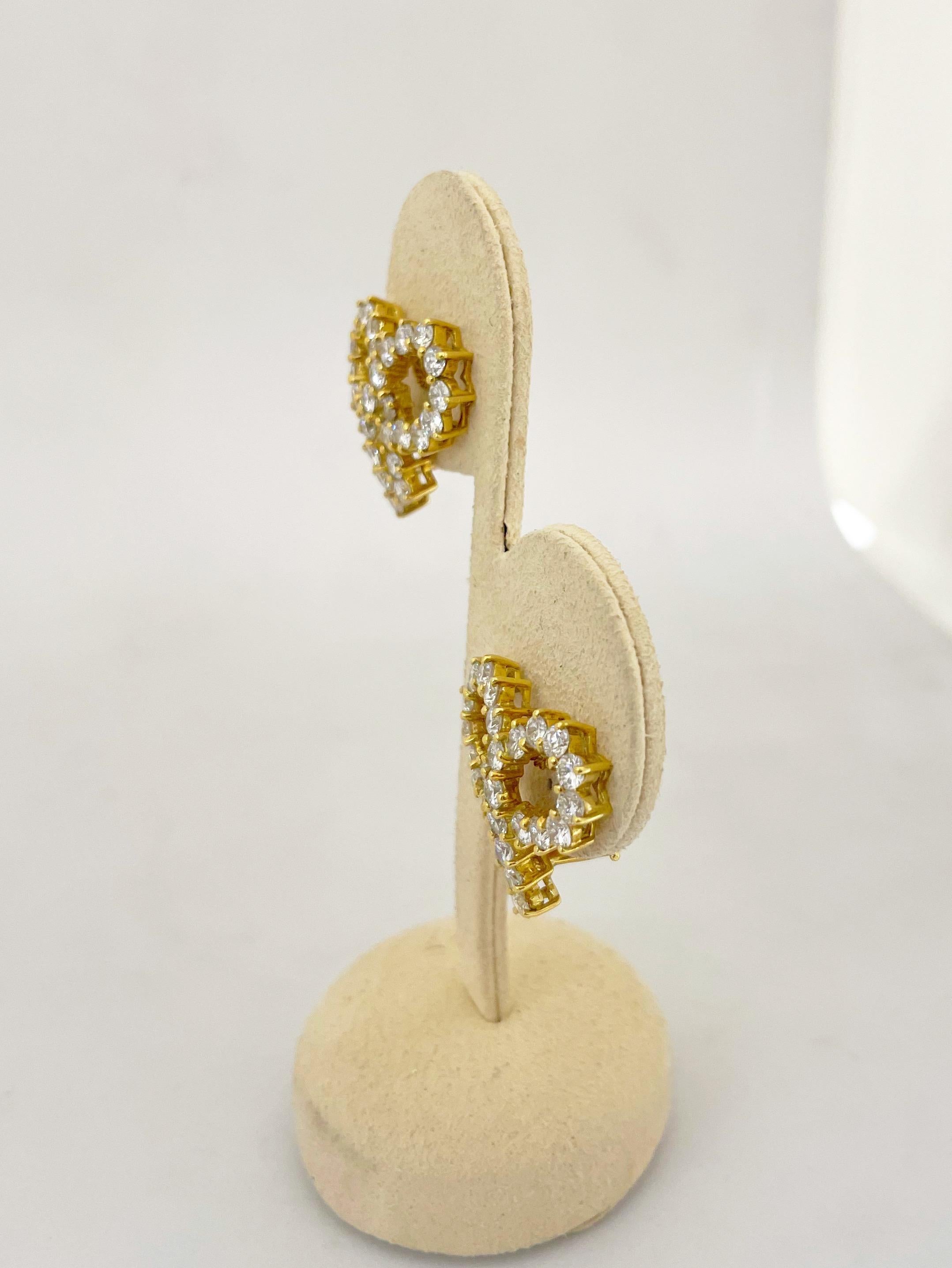 Round Cut Cellini Jewelers 18 Karat Yellow Gold 4.60 Carat Diamond Bow Earrings For Sale