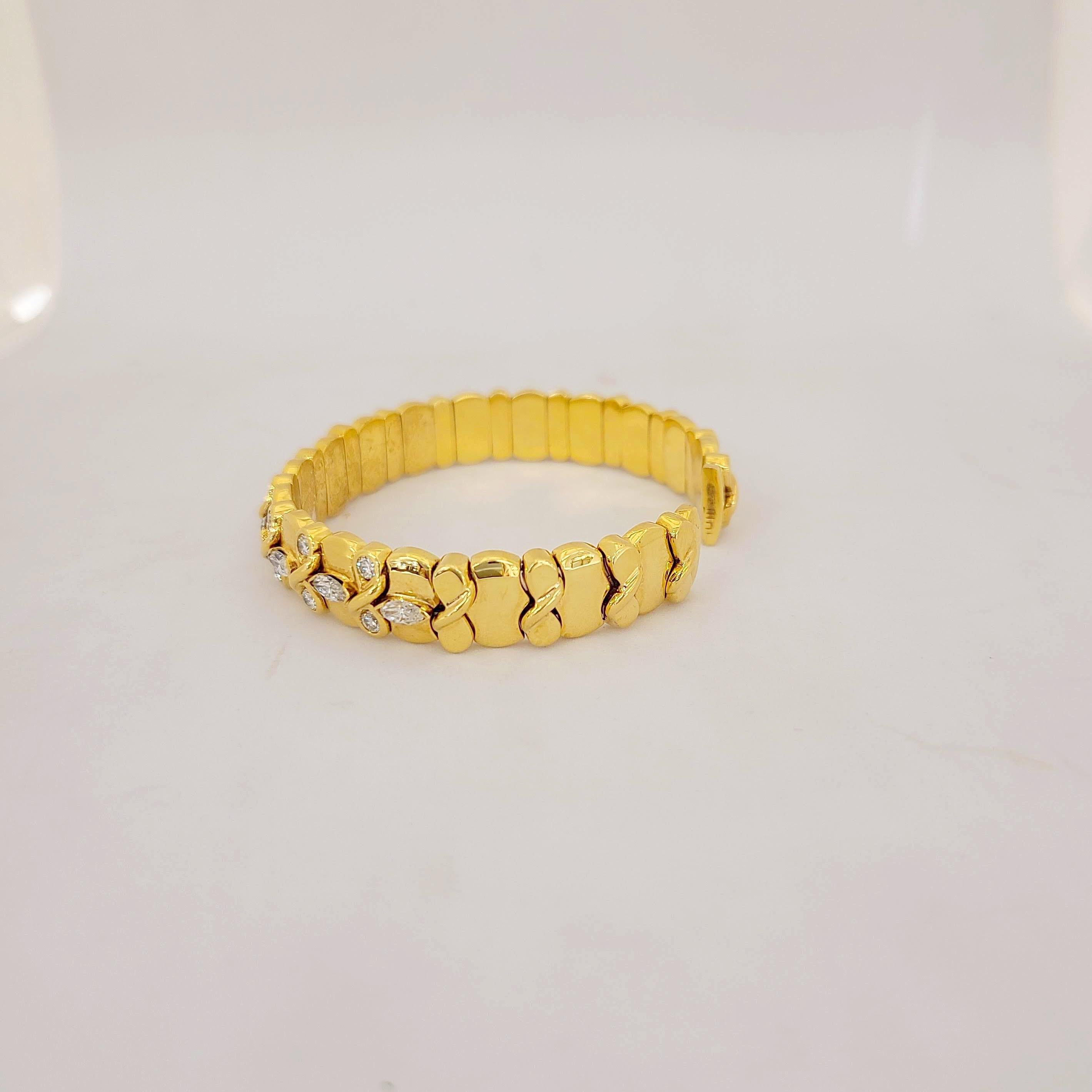 NYC 18 Karat Yellow Gold Cuff Bracelet with 3.81 Carat Diamonds For Sale 1