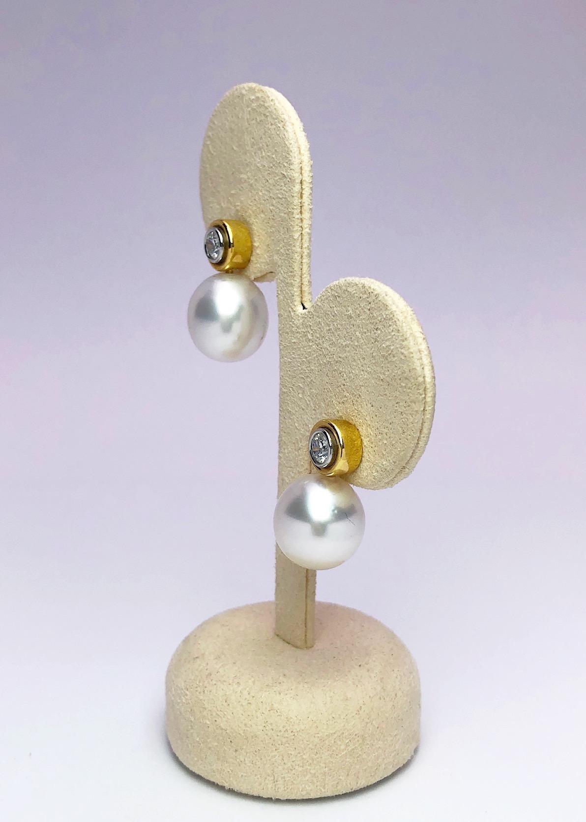 Contemporary Cellini NYC 18 Karat Yellow Gold South Sea Pearl and Diamond Drop Earrings For Sale