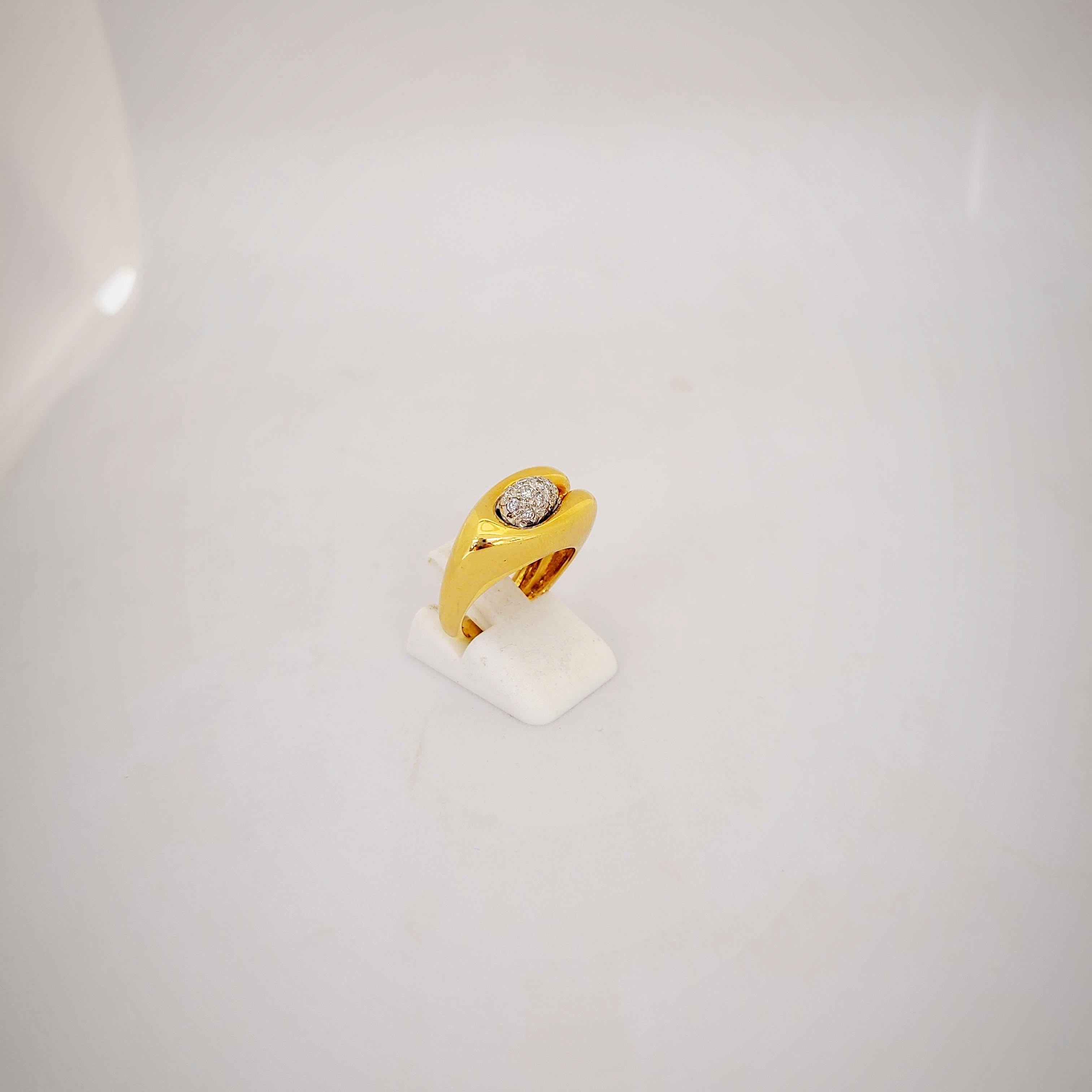 Cellini NYC 18 Karat Gelbgold und 0,29 Karat Diamant Pavé Ring (Rundschliff) im Angebot