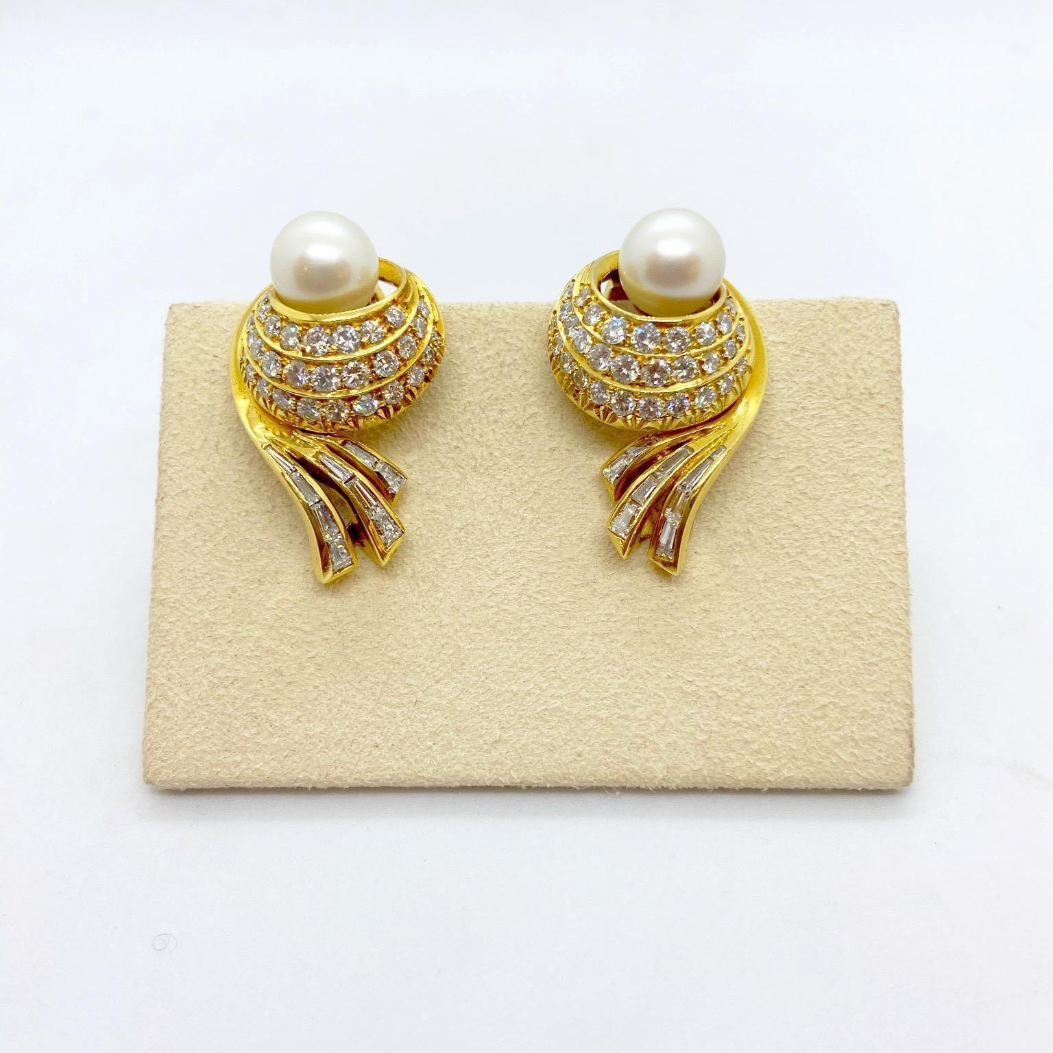 Retro Cellini NYC 18 Karat Gold, Swirl Earrings with 4.06 Carat Diamonds and Pearls For Sale
