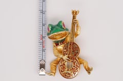 Cellino 18 Karat Yellow Gold Frog with Guitar Brooch/Pin