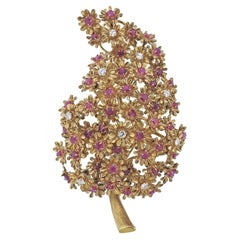 Cellino 1960s Ruby Diamond Flower Gold Brooch Pin