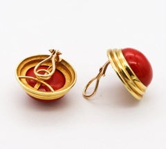 Cellino 1970 Italia Pendientes macizos de oro de 18 quilates 70,2 qt Coral rojo de Cerdeña
