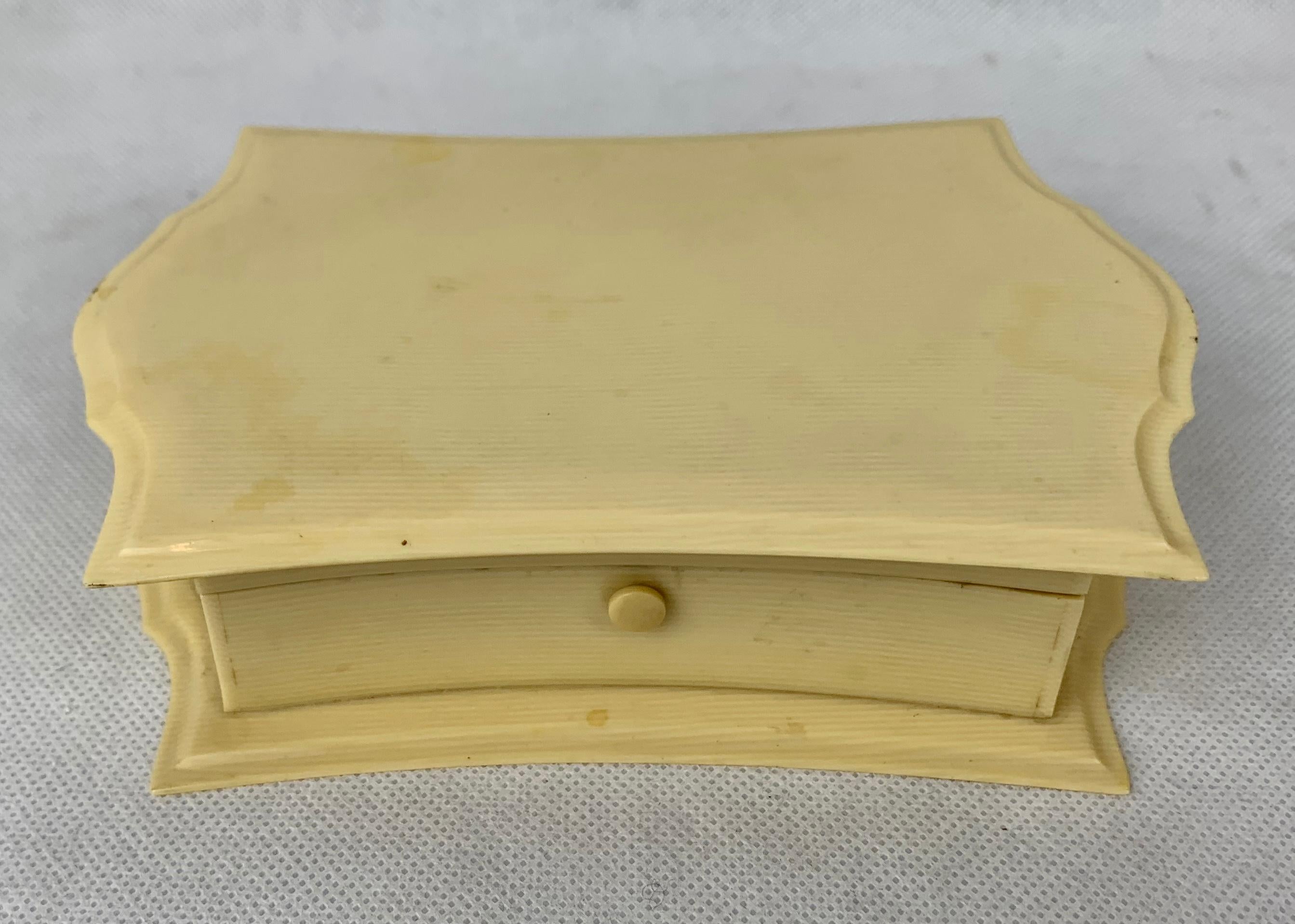 Victorian DuBarry Ivorine Celluloid Jewelry Box with a Turtle Shaped Top For Sale