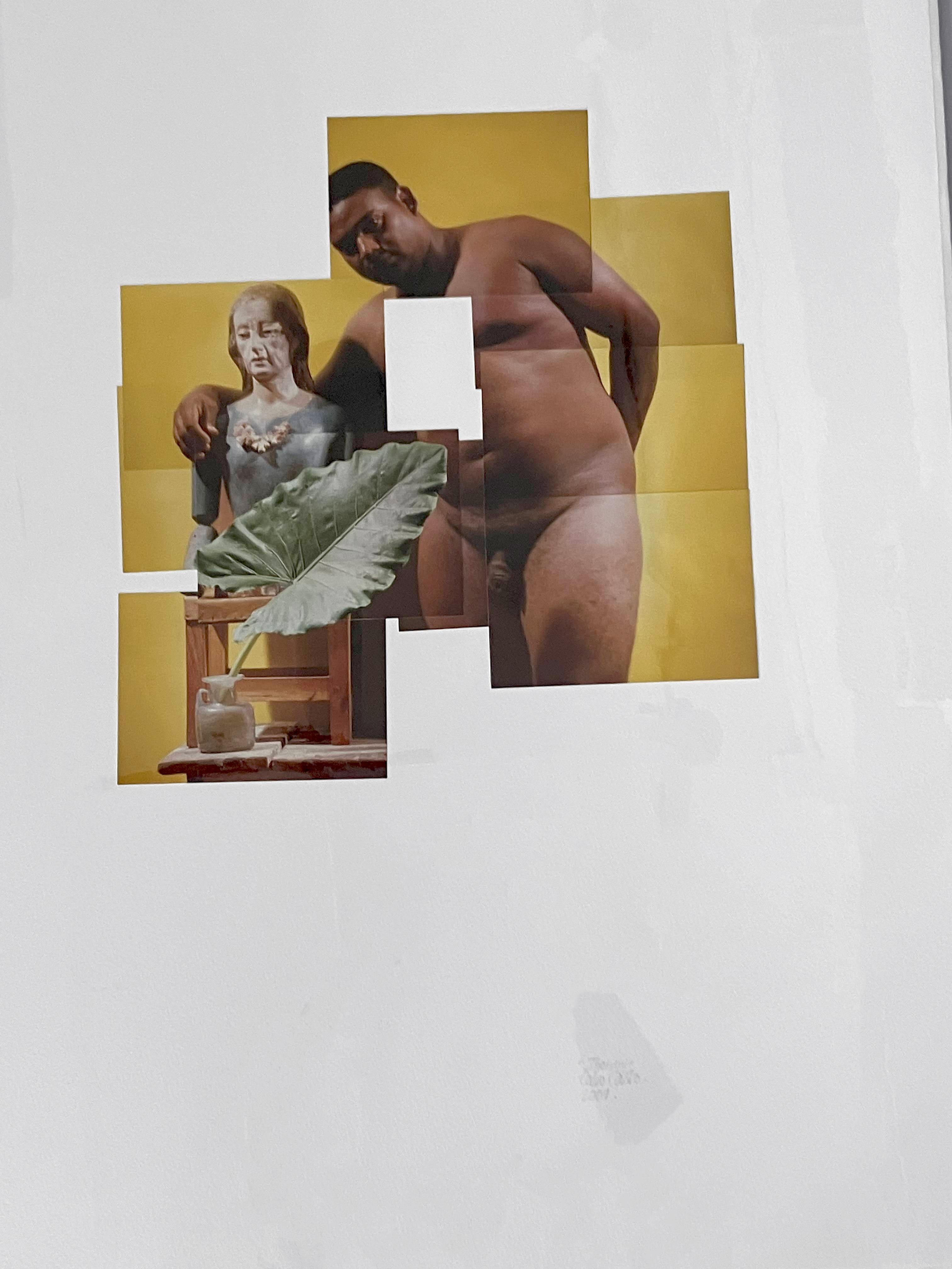 Jhonny. Tiré de la série Buscando Mamá. Collage de photos - Contemporain Photograph par Celso José Castro Daza
