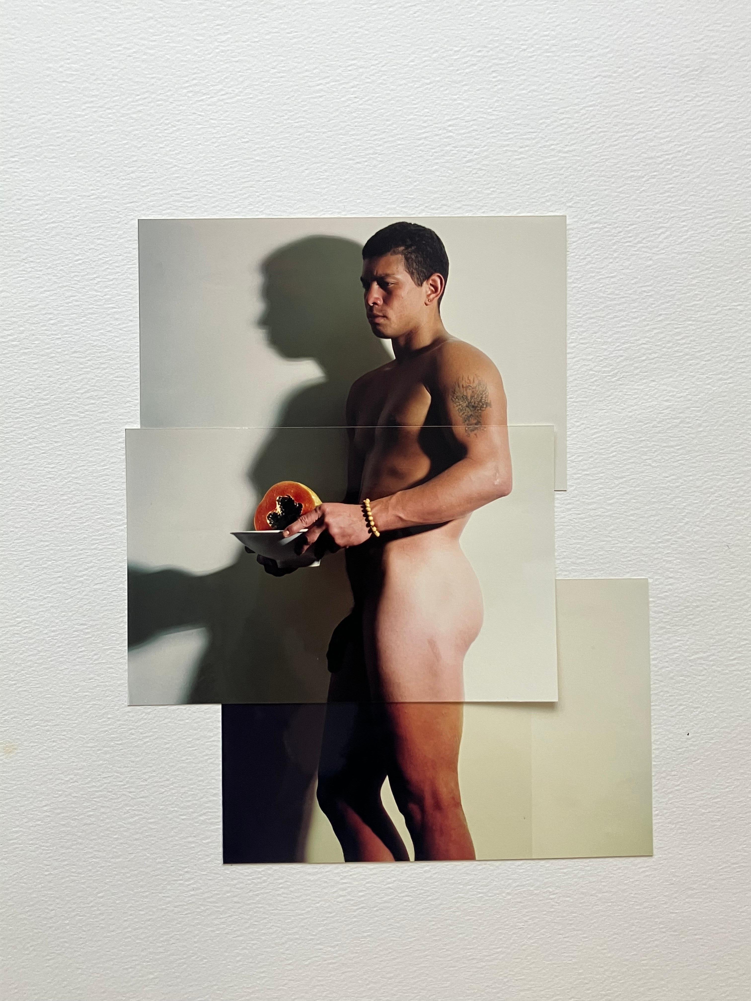 Mauricio Bodegón 1 Feb. De la serie Frutas. Collage fotográfico - Photograph de Celso José Castro Daza