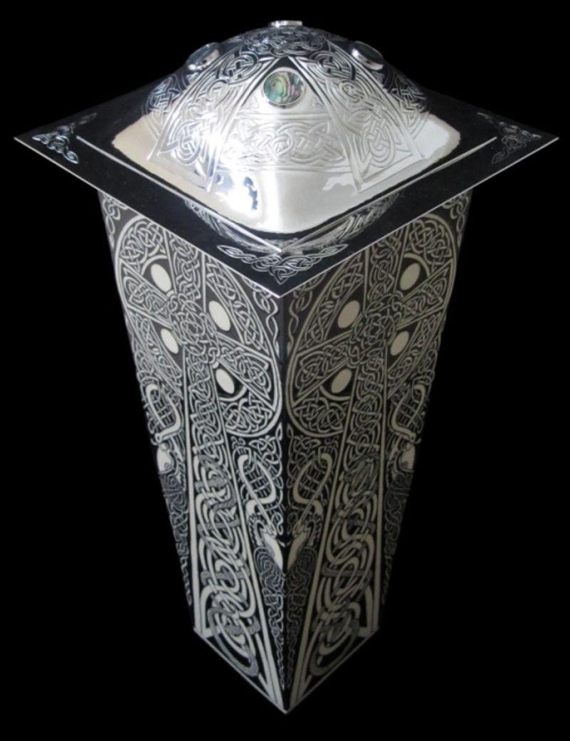 Celtic Cross a Lidded Vase by Heidi Warr and the Guild of Handicrafts For Sale 2