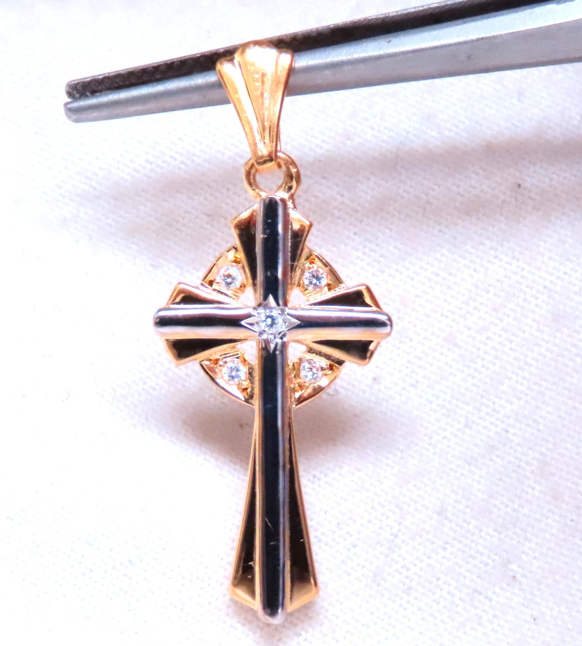 Round Cut Celtic Cross Diamond Pendant 14kt gold 12515