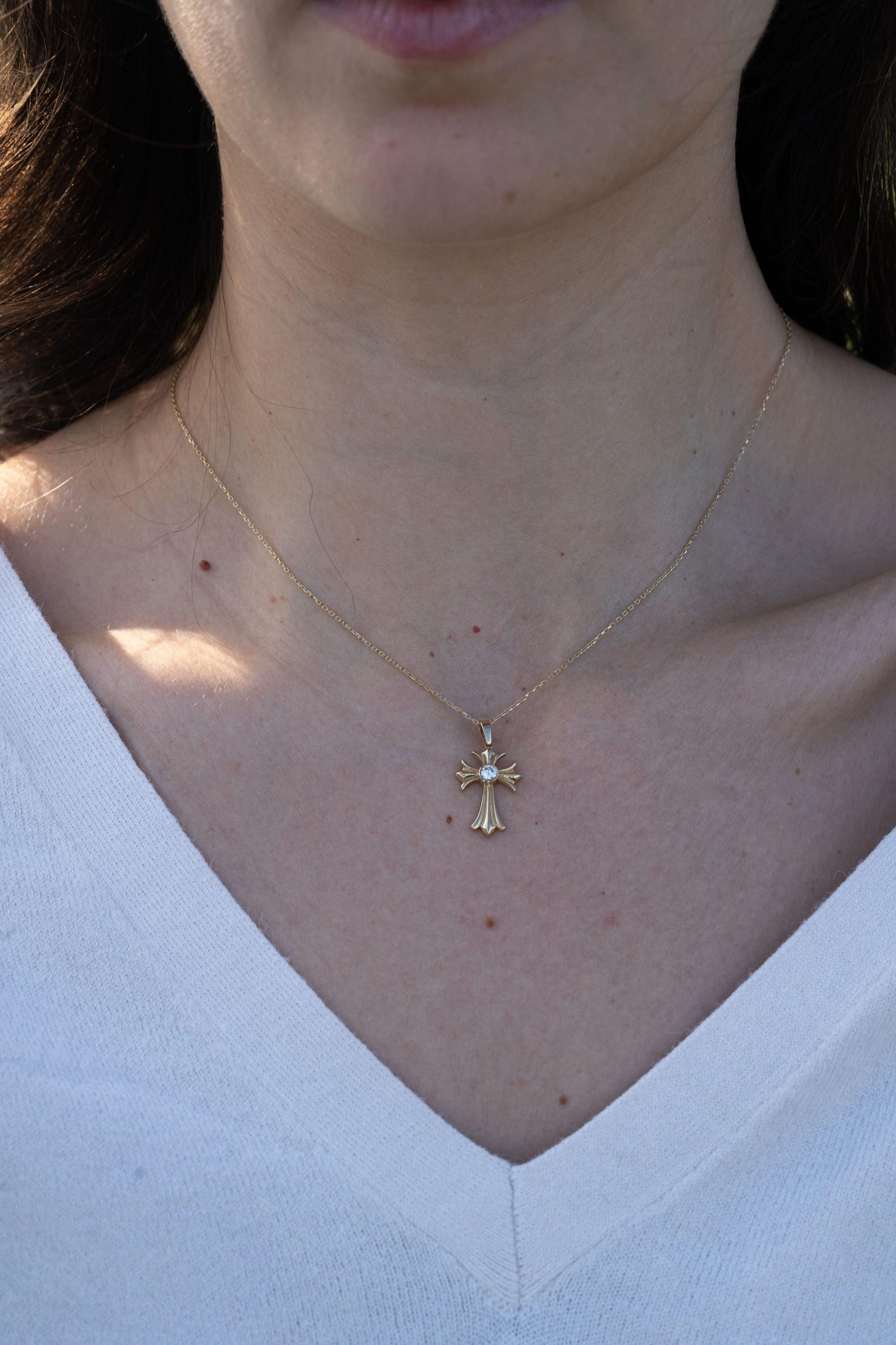 Collier croix celtique Unisexe en vente