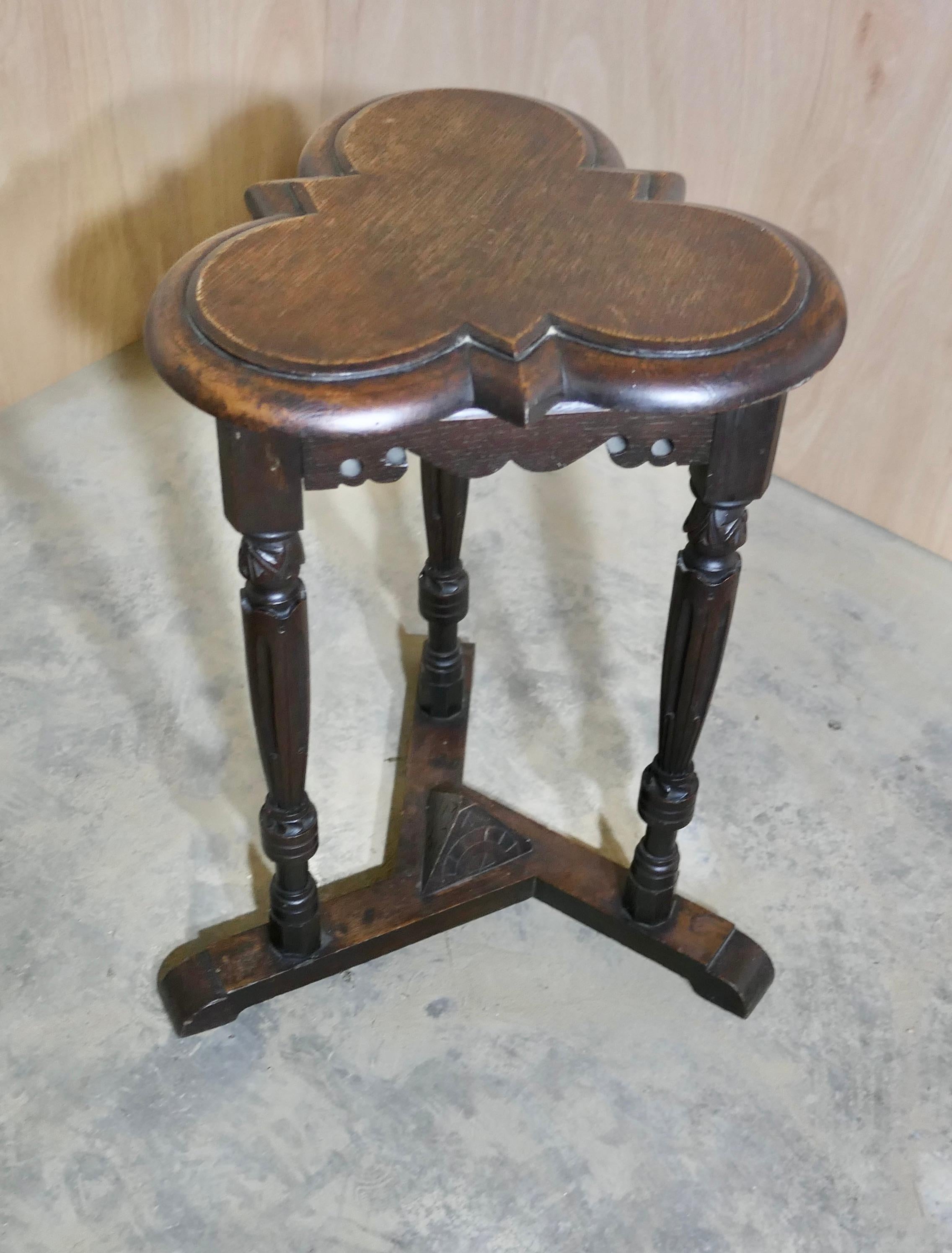 19th Century Celtic Gothic Oak Clover Leaf Table   Elizabethan-Style Celtic Gothic Oak For Sale