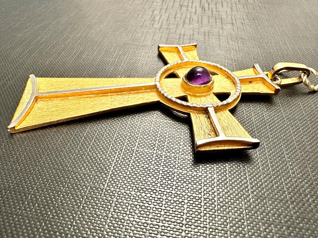 Cabochon Celtic Style Gold Plated Silver Vintage Cross with Amethyst For Sale