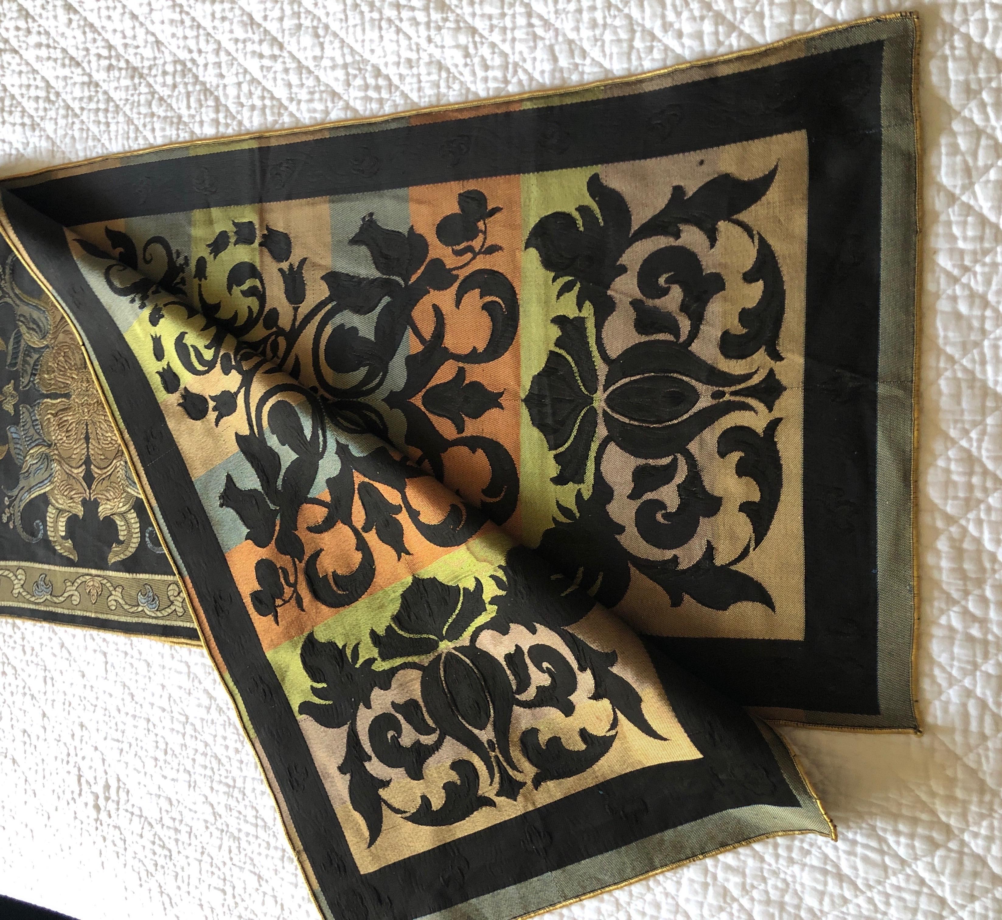 Celtic Style Woven Gold and Green Table Runner In Good Condition In Oakland Park, FL
