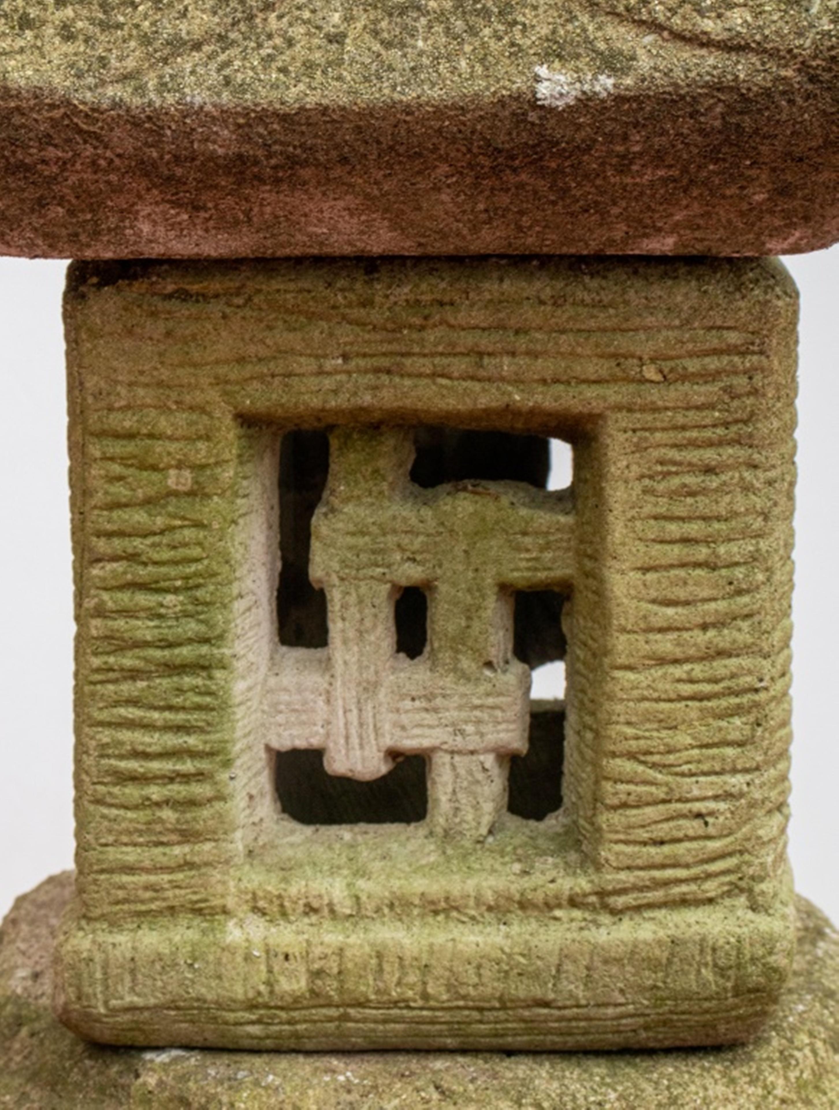 Artisanat Ornement de jardin pagode en ciment en vente