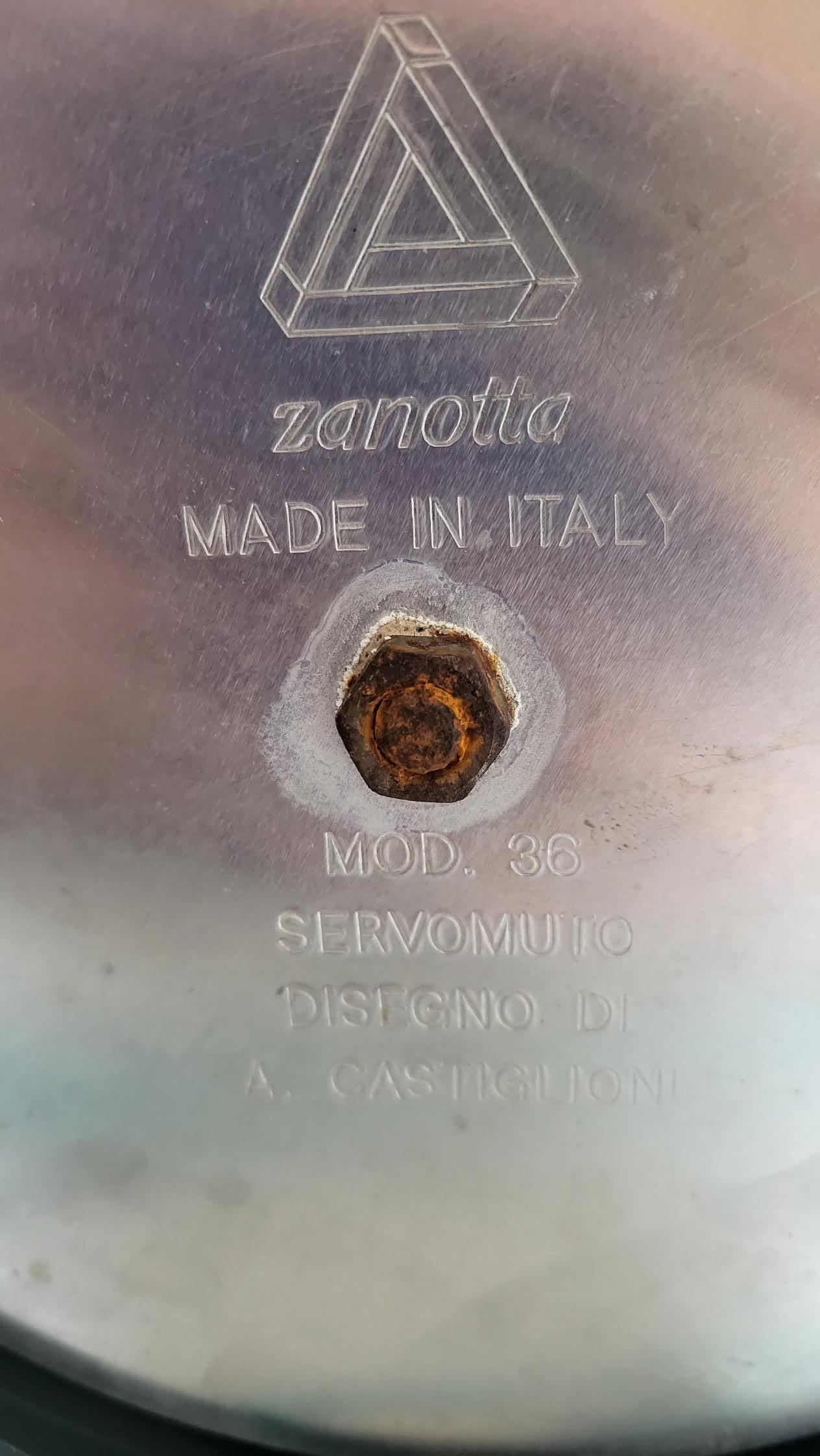 Cendrier Servofumo noir  de Achille et Pier Castiglioni pour Zanotta Italy 1960  For Sale 1