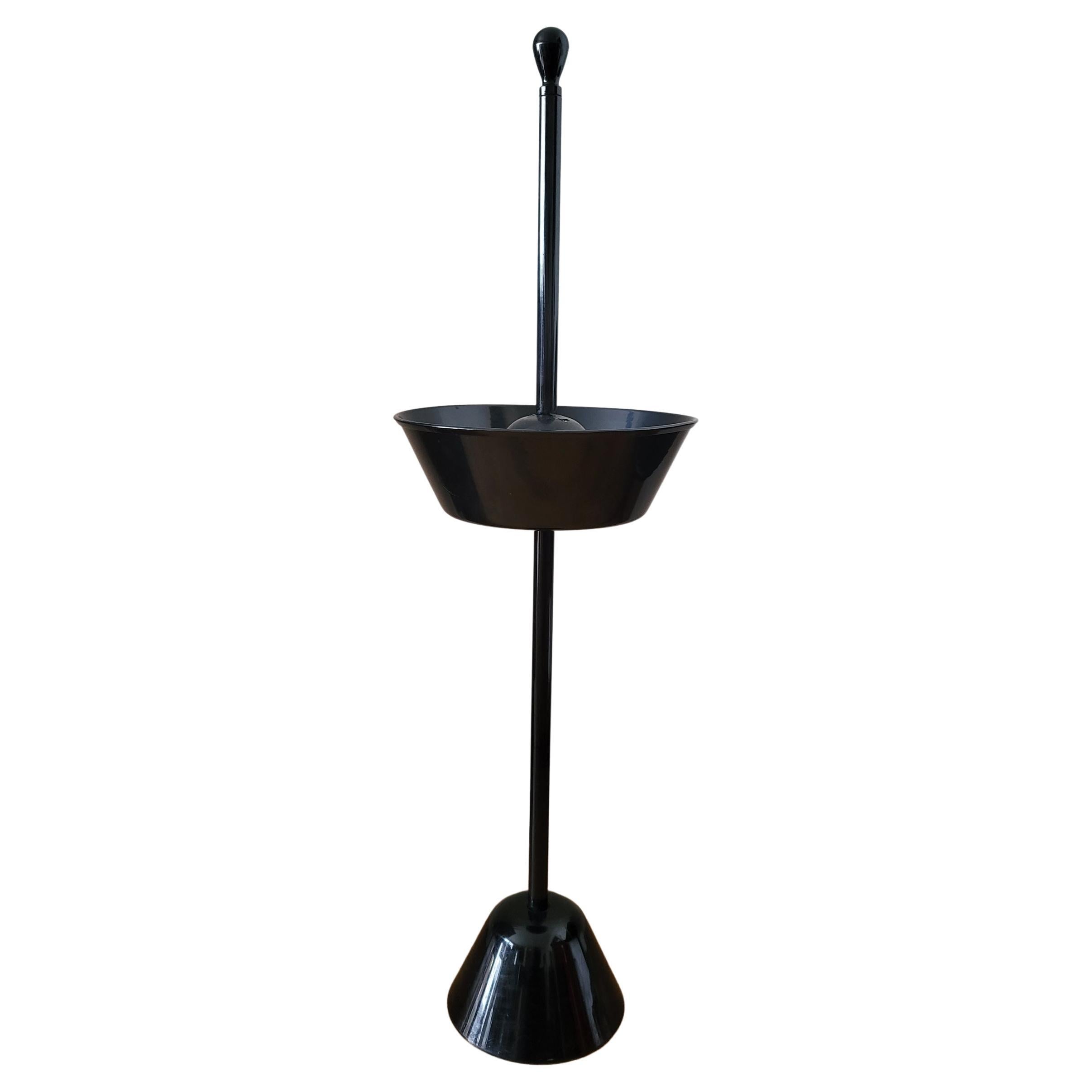 Cendrier Servofumo noir  de Achille et Pier Castiglioni pour Zanotta Italy 1960  For Sale