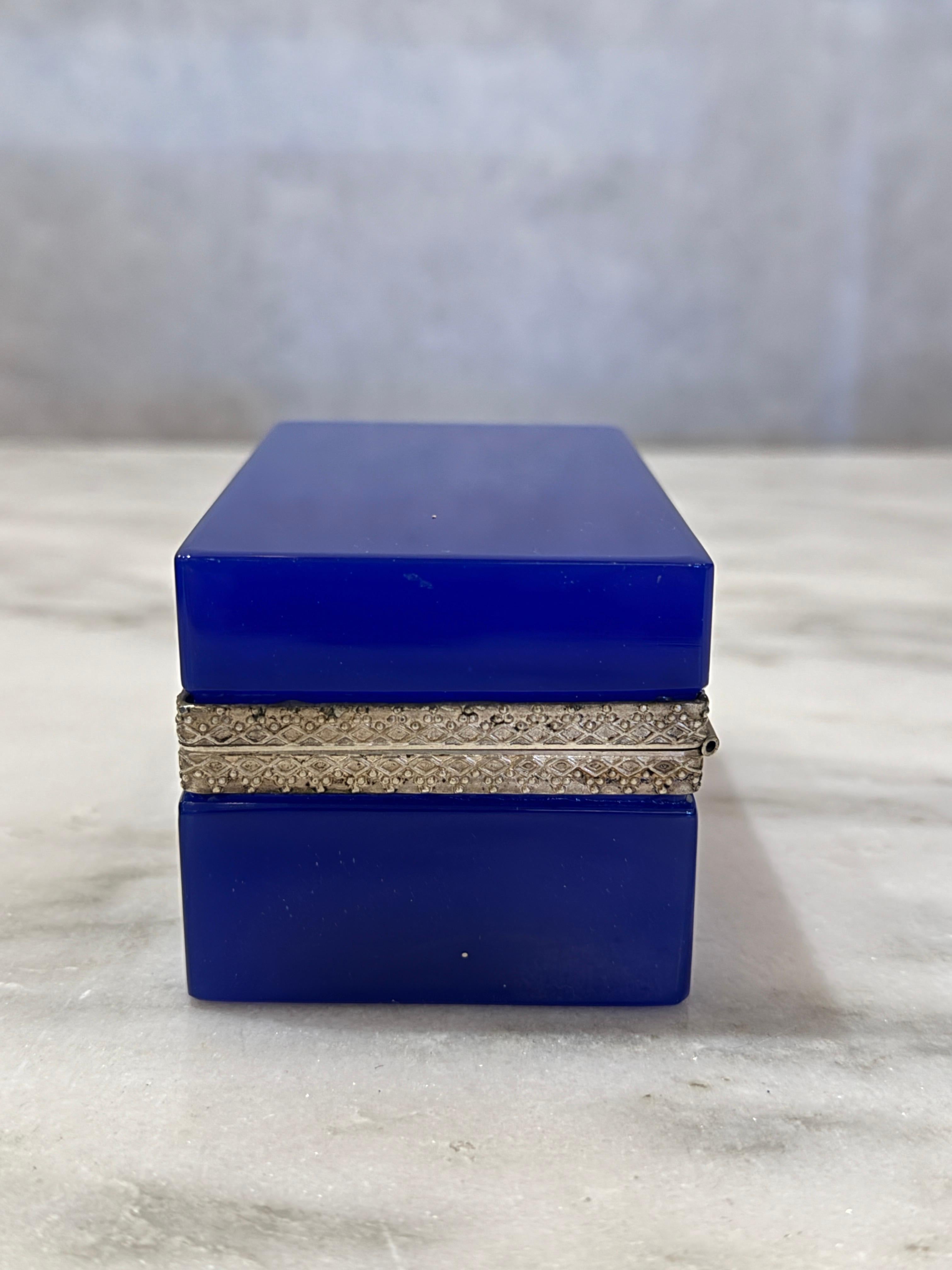 Art déco Cenedese 1950 - Boîte à charnières en verre de Murano bleu cobalt en vente
