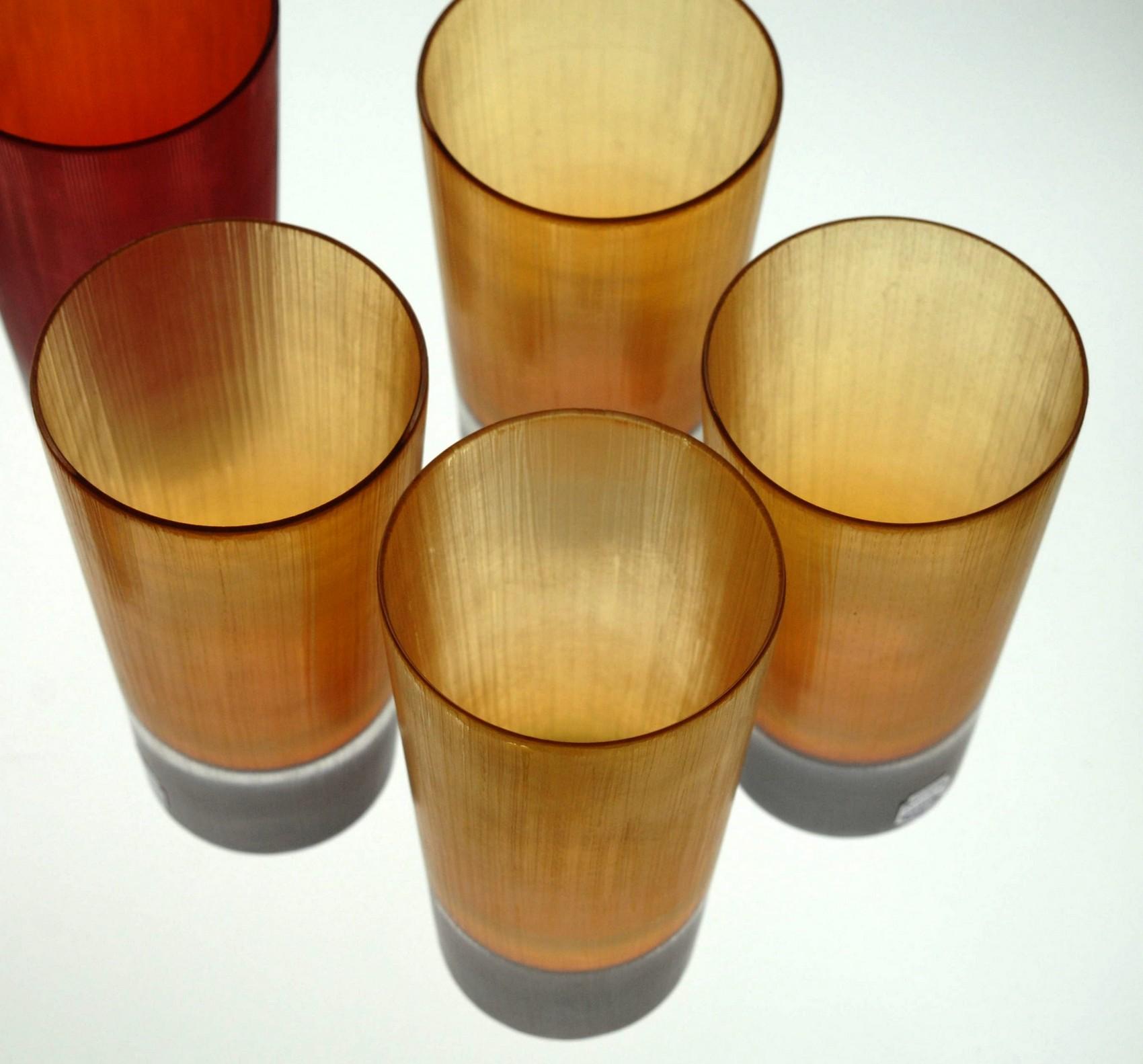 8 gobelets rouges ou ambrés Cenedese, Incisi Velati verre de Murano Sommerso épais en vente 12