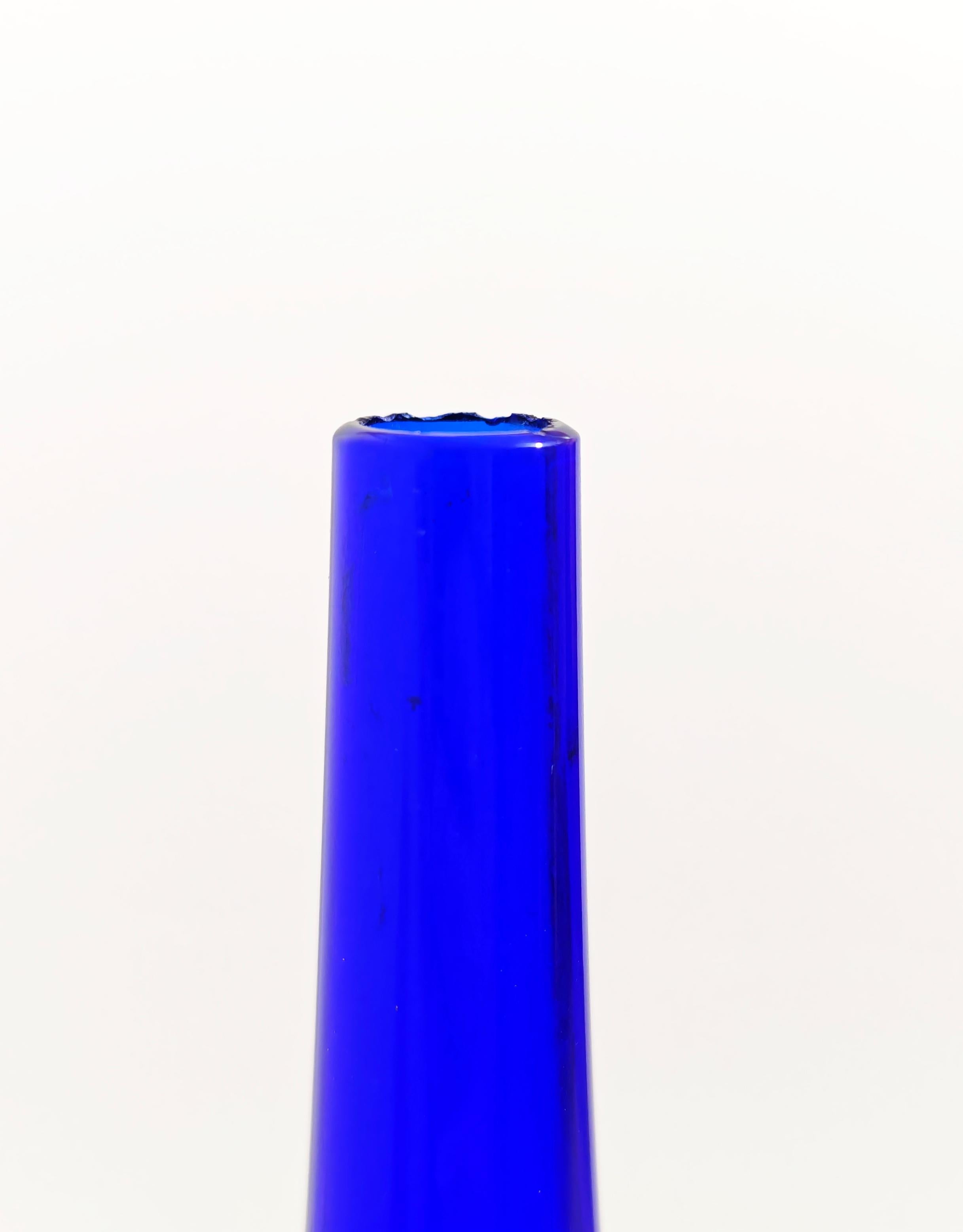 Cenedese & Albarelli Jarrón con gota de cristal azul Murano Italia Años 70 Moderna de mediados de siglo en venta 1