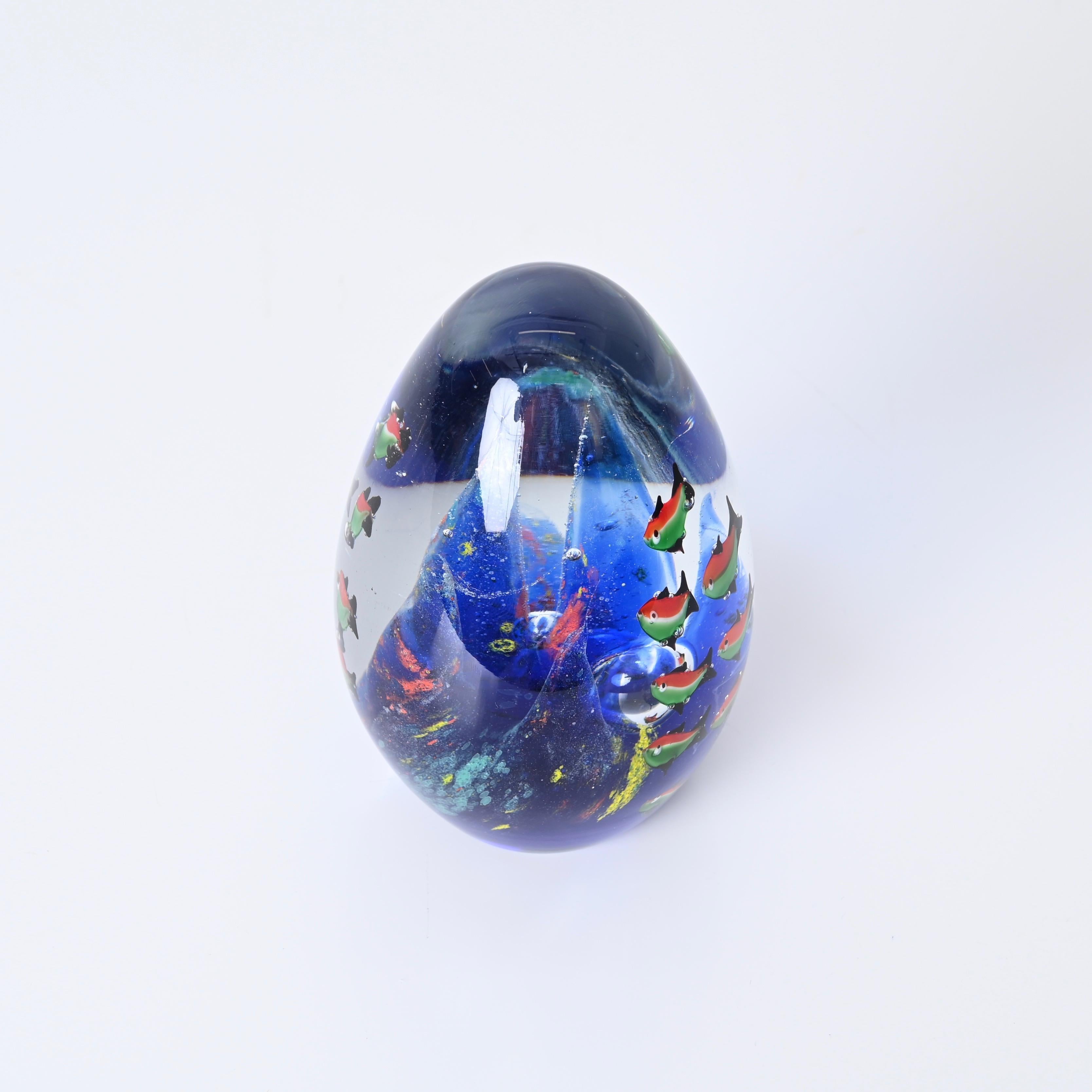 italien Cenedese Sculpture artistique en verre de Murano avec œuf 