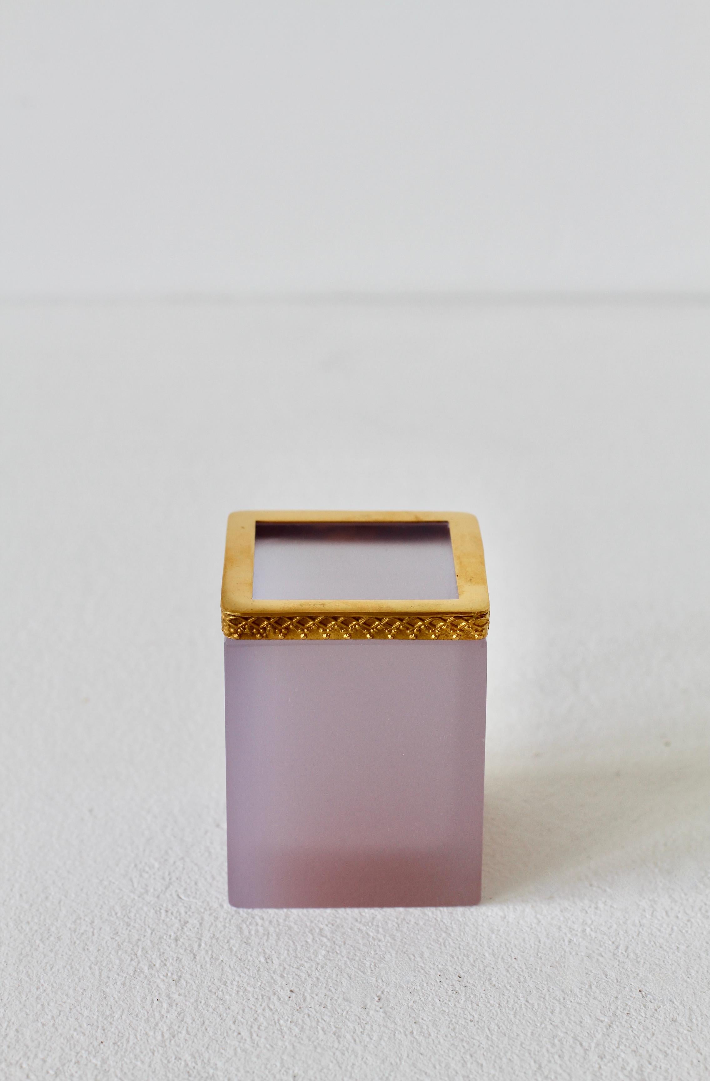 Cenedese 'Attr.' Opaline Pink Colored Murano Glass and Gold-Plated Pen Holder In Excellent Condition For Sale In Landau an der Isar, Bayern