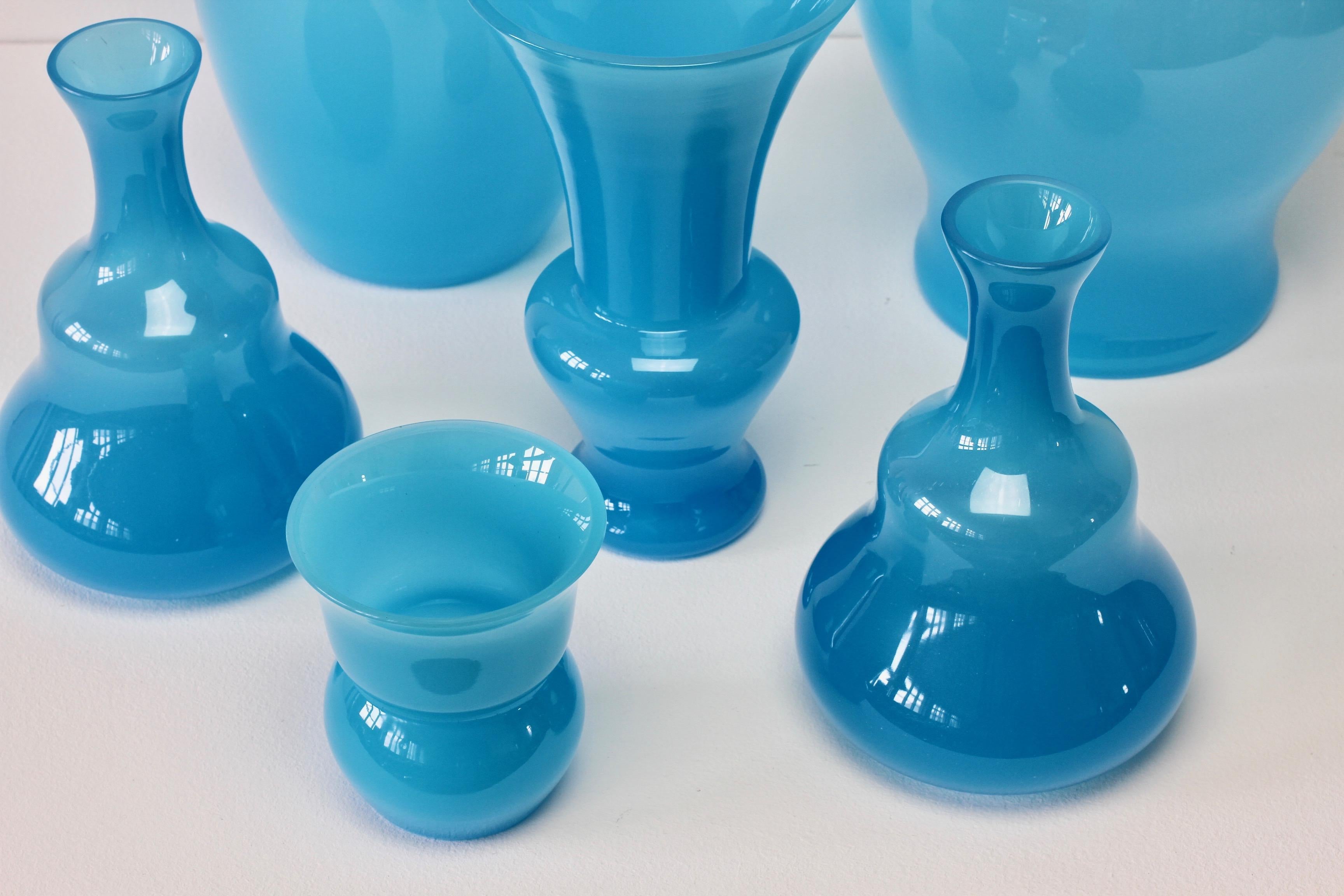 Cenedese Ensemble of Light Blue Vintage Italian Murano Art Glass Vases & Vessels In Excellent Condition In Landau an der Isar, Bayern