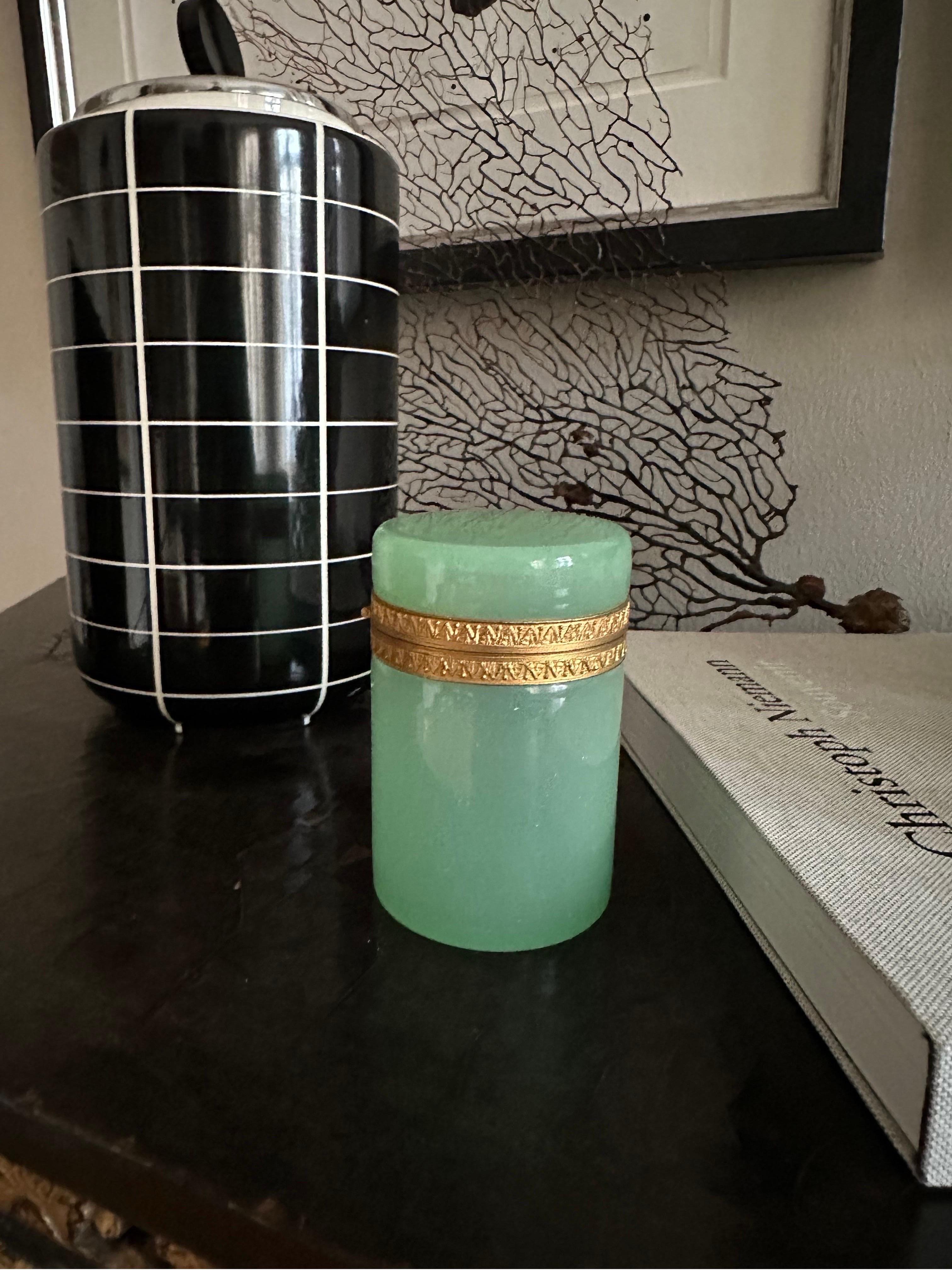 Boîte à bijoux en verre de Murano de Cenedese - vert jade, début du 20e siècle, Italie en vente 1