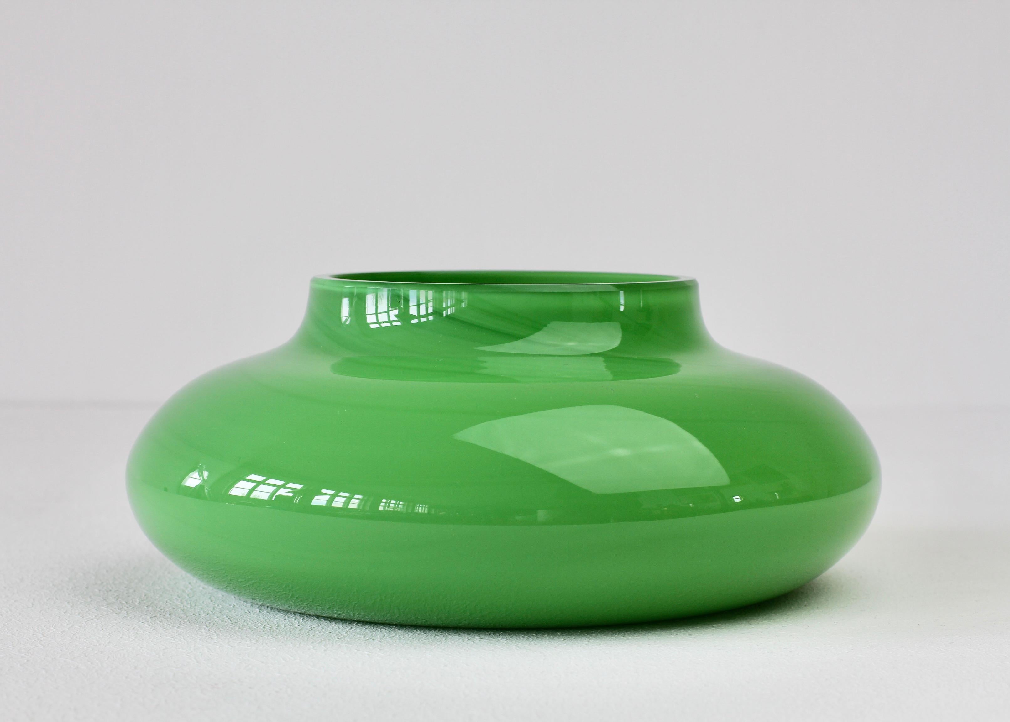Blown Glass Cenedese Green Mid-Century Modern Italian Murano Glass Bowl or Vase