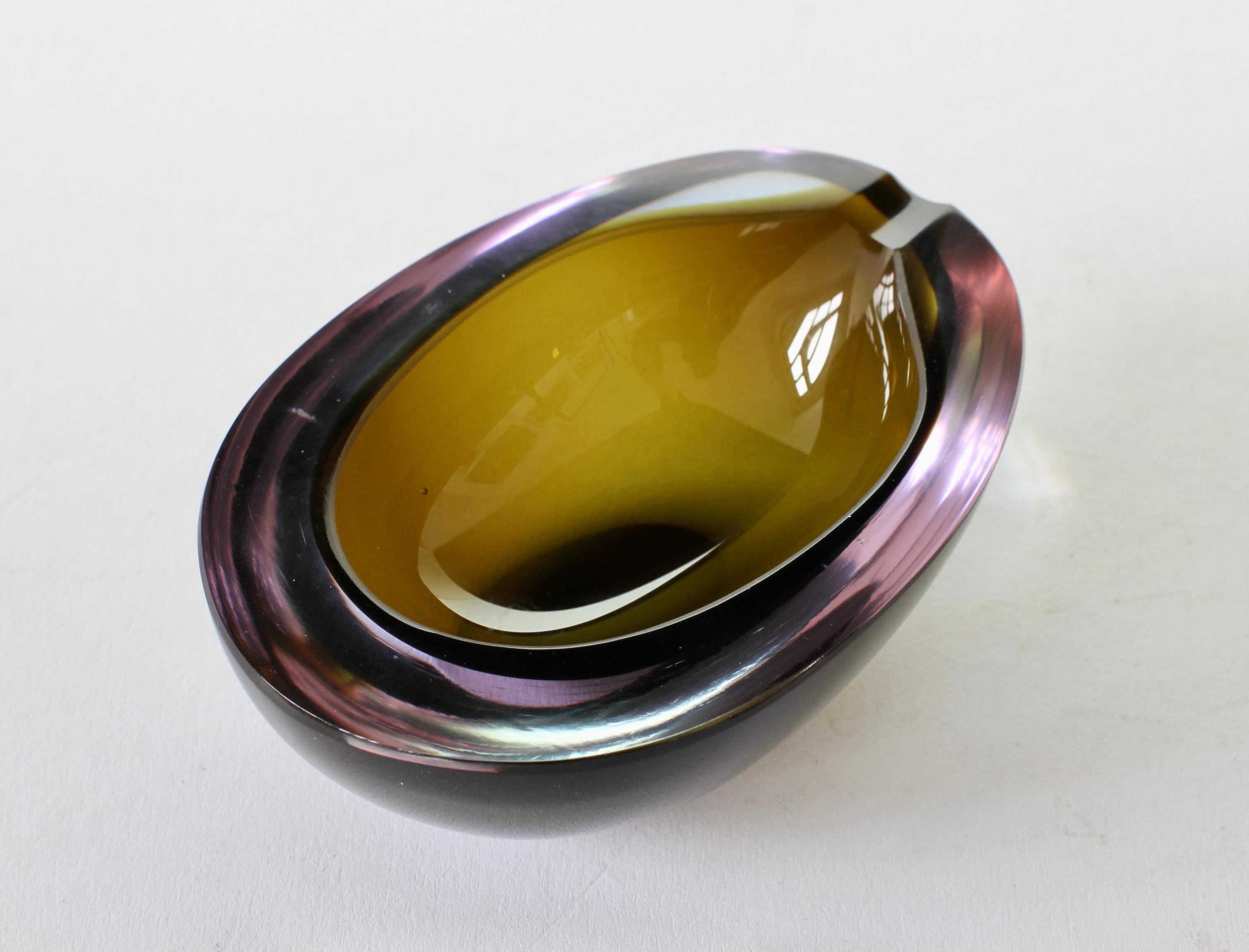 Cenedese Italian Alexandrite & Green Sommerso Murano Glass Bowl or Ashtray 1