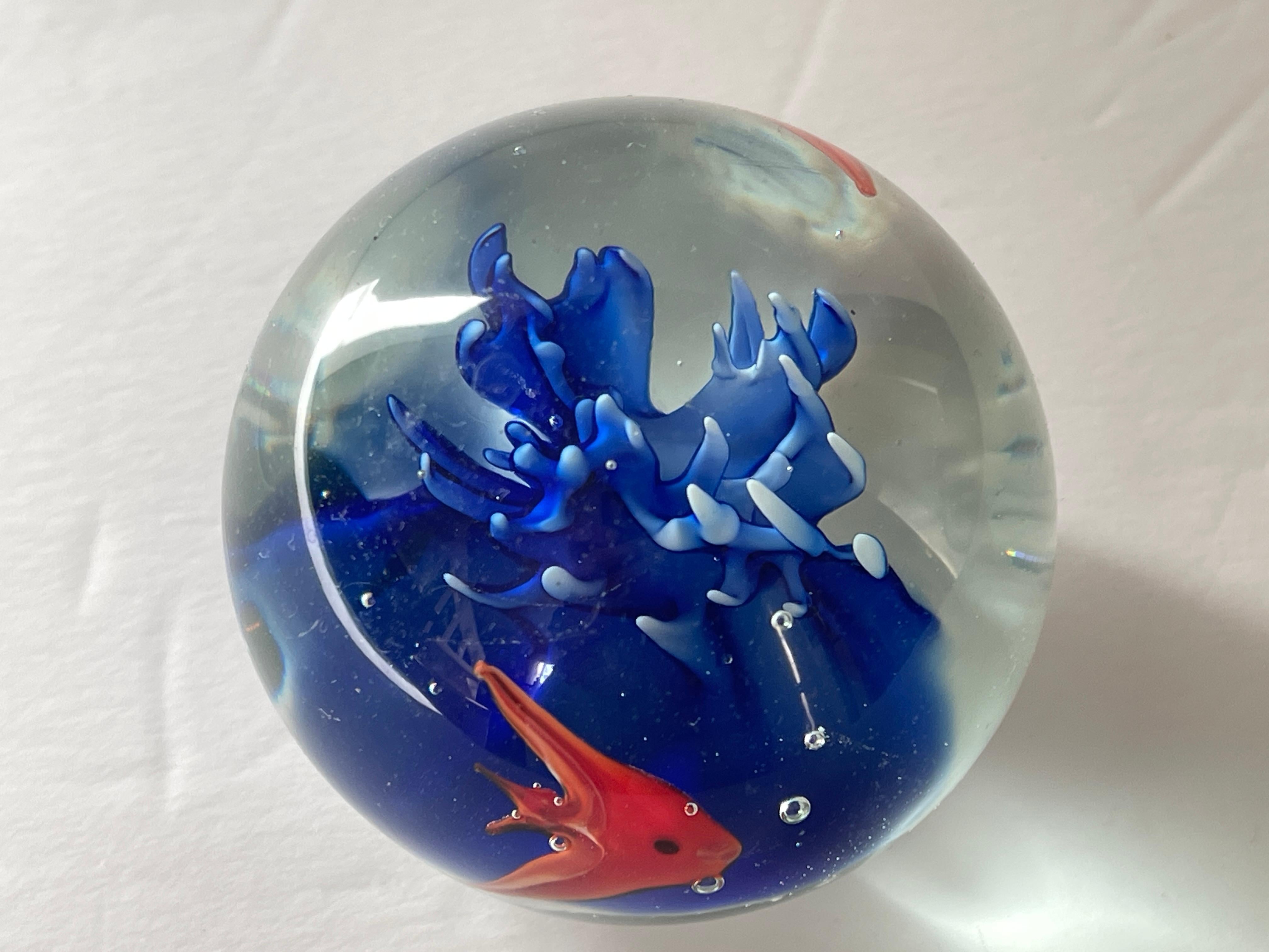 Mid-Century Modern Cenedese Italian Glass Fish Aquarium Paperweight For Sale