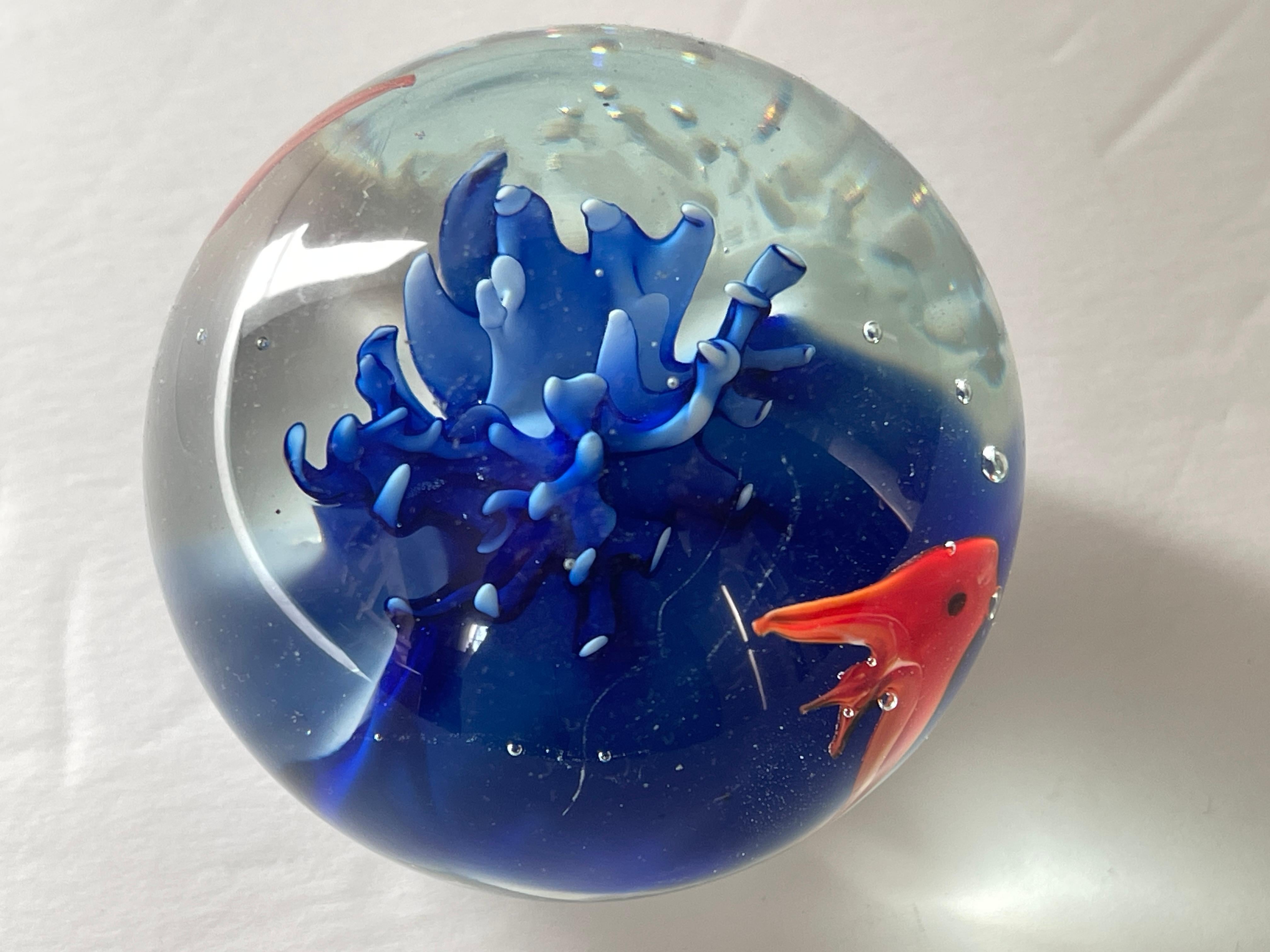 20th Century Cenedese Italian Glass Fish Aquarium Paperweight For Sale