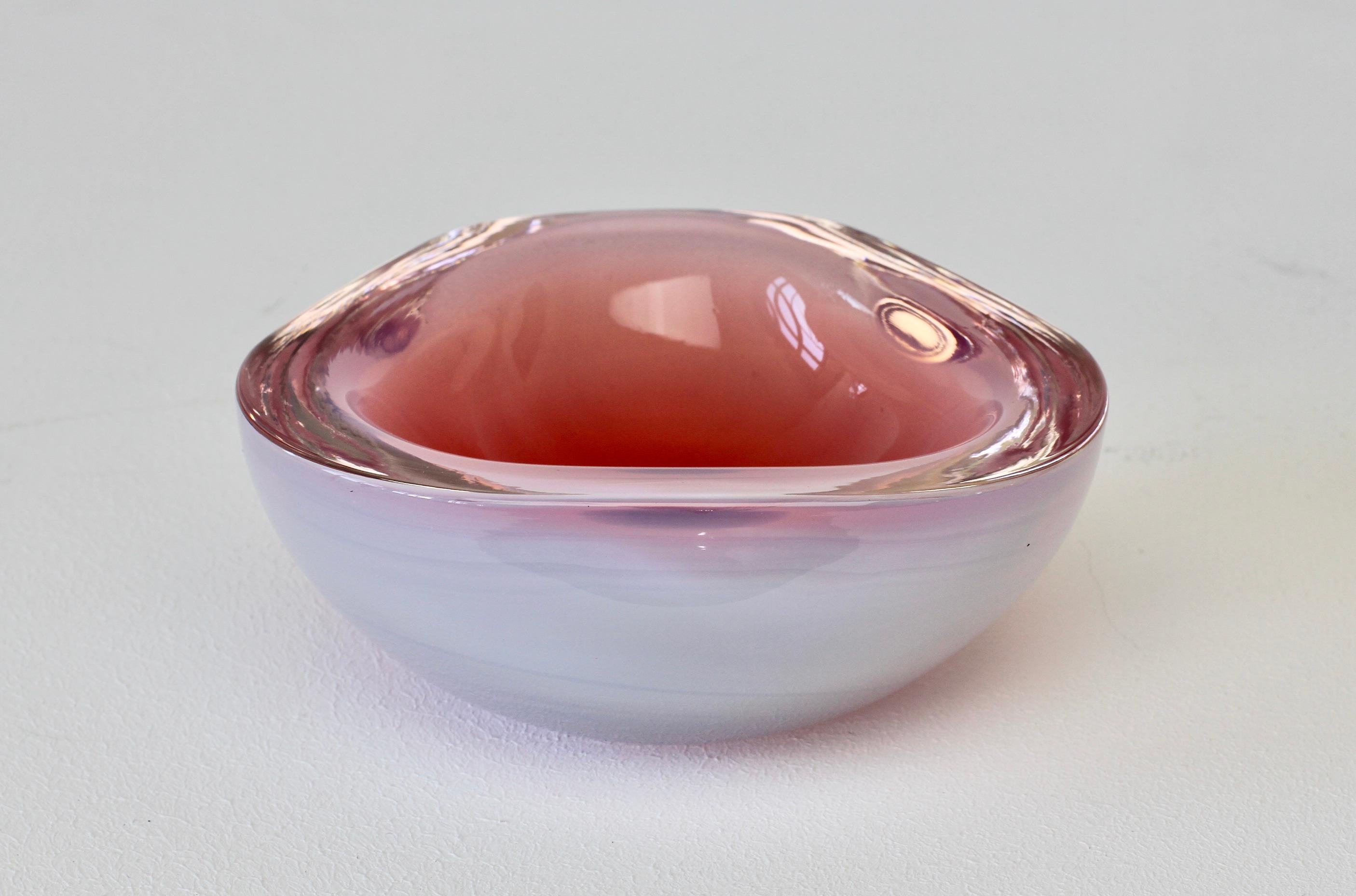 Cenedese Italian Pink Opaline Sommerso Murano Glass Bowl, Dish, Ashtray 1960s In Excellent Condition In Landau an der Isar, Bayern