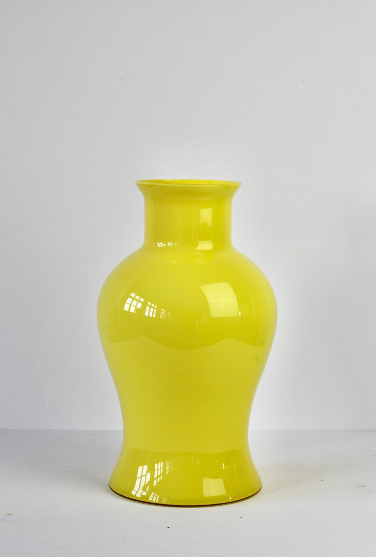 Cenedese rare bright yellow vintage midcentury Murano glass vase or vessel, made in Venice, Italy, circa 1970-1990. Particularly striking is the form and large size, this vessel has all the characteristics of hand thrown pottery with the