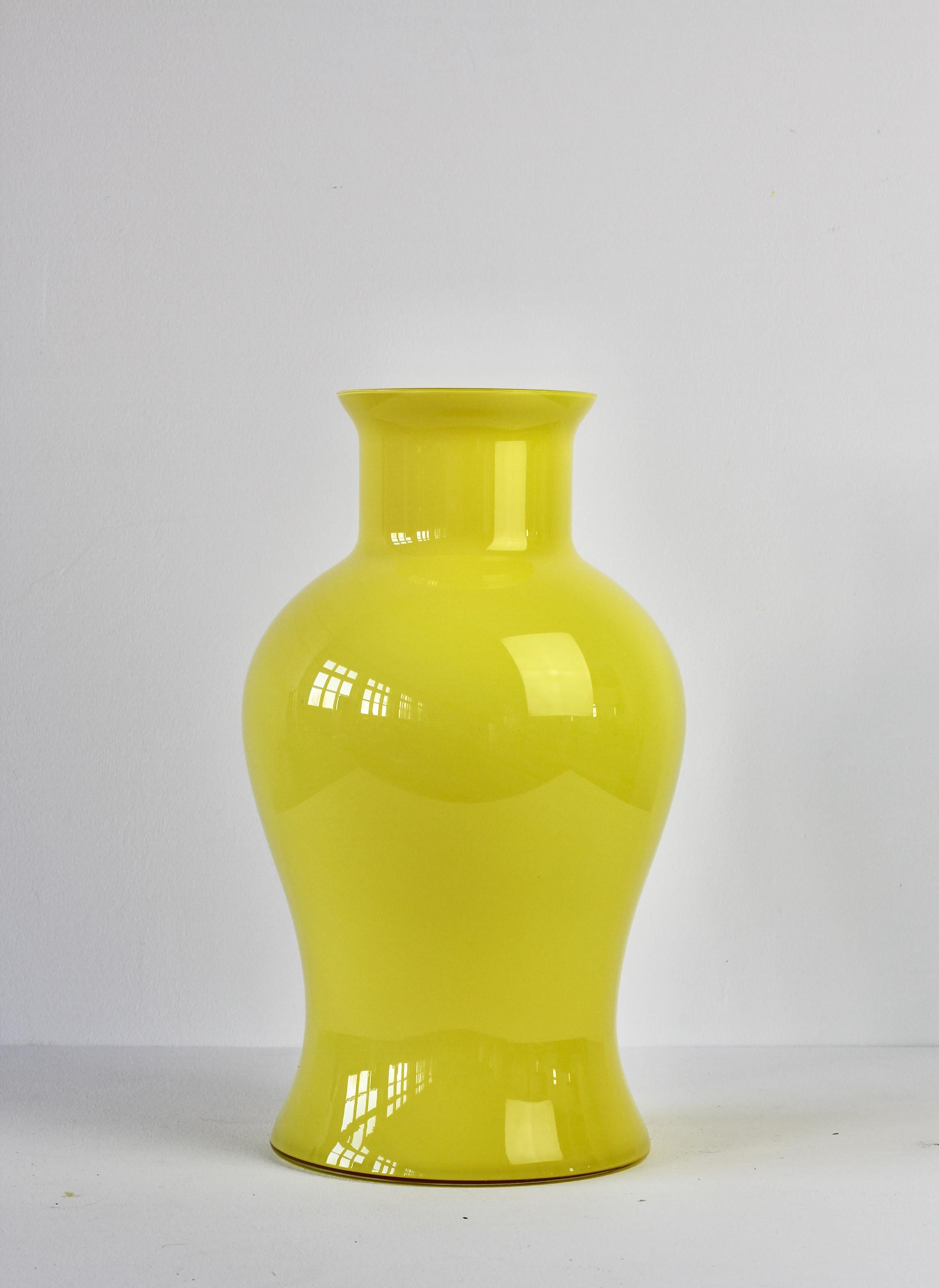 20th Century Cenedese Large Bright Yellow Vintage Italian Murano Art Glass Vase For Sale