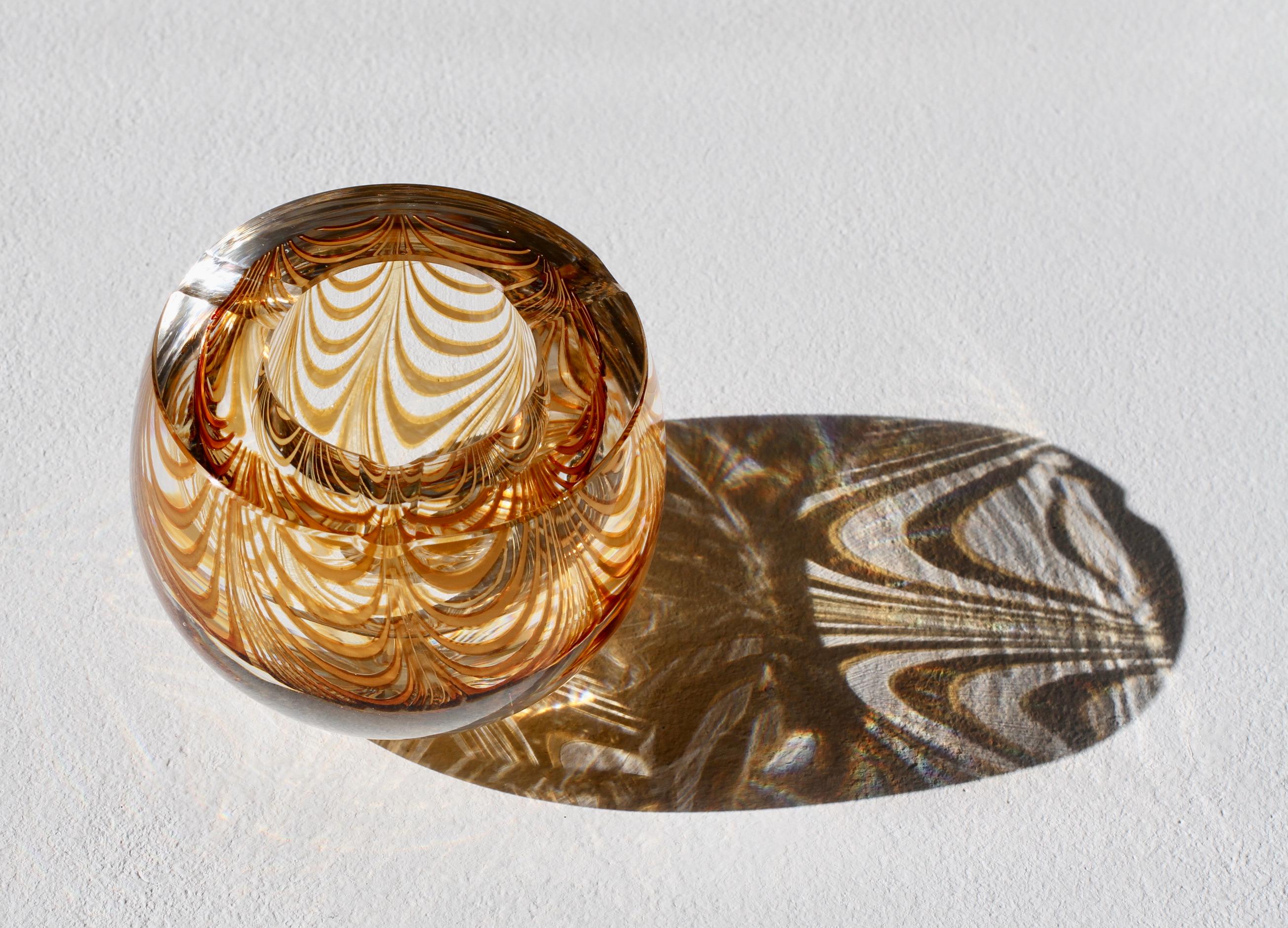 Cenedese Mid-Century 1970s Italian Amber 'Zebrato' Clear Murano Glass Ashtray For Sale 4