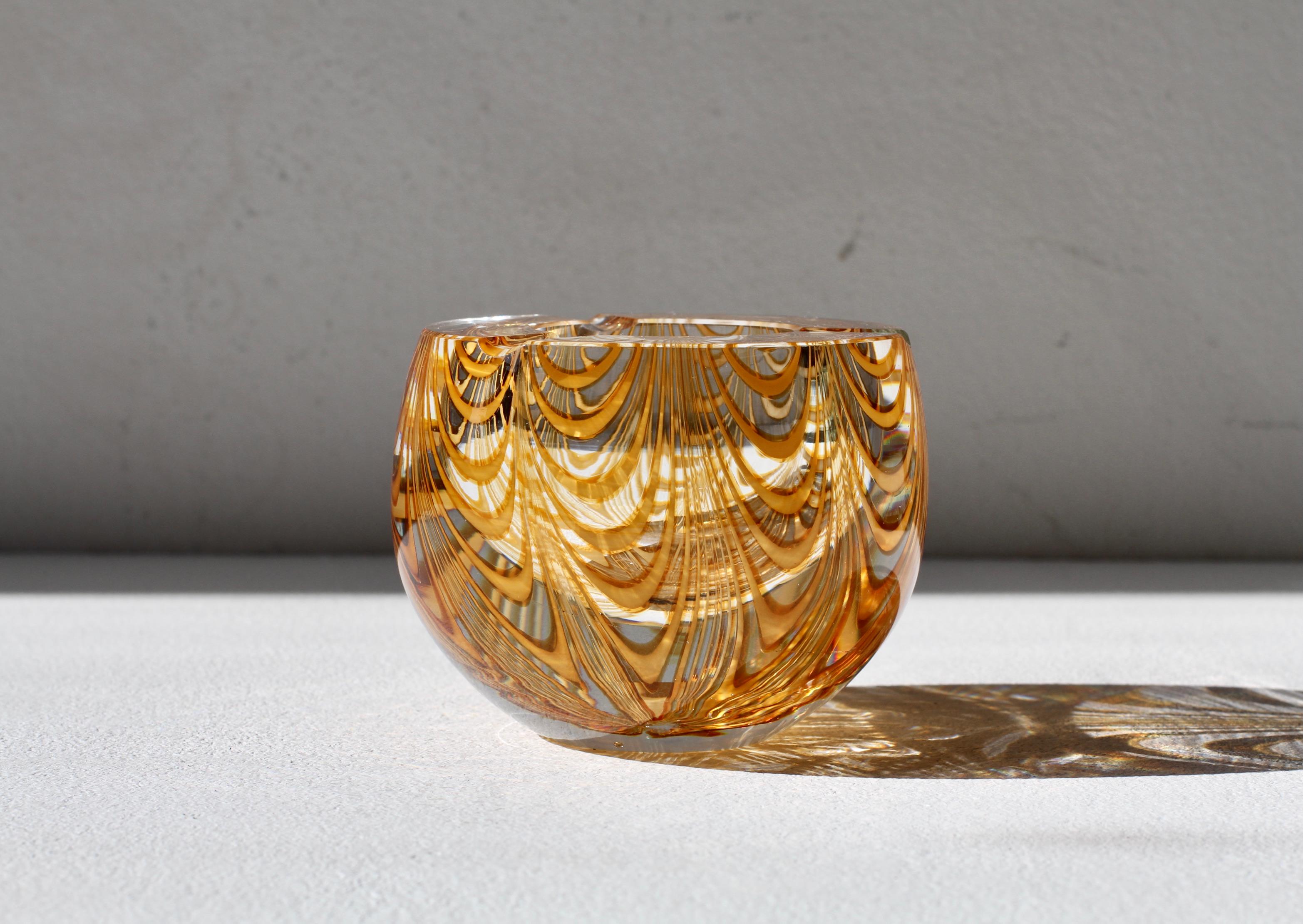Mid-Century Modern Cenedese Mid-Century 1970s Italian Amber 'Zebrato' Clear Murano Glass Ashtray For Sale