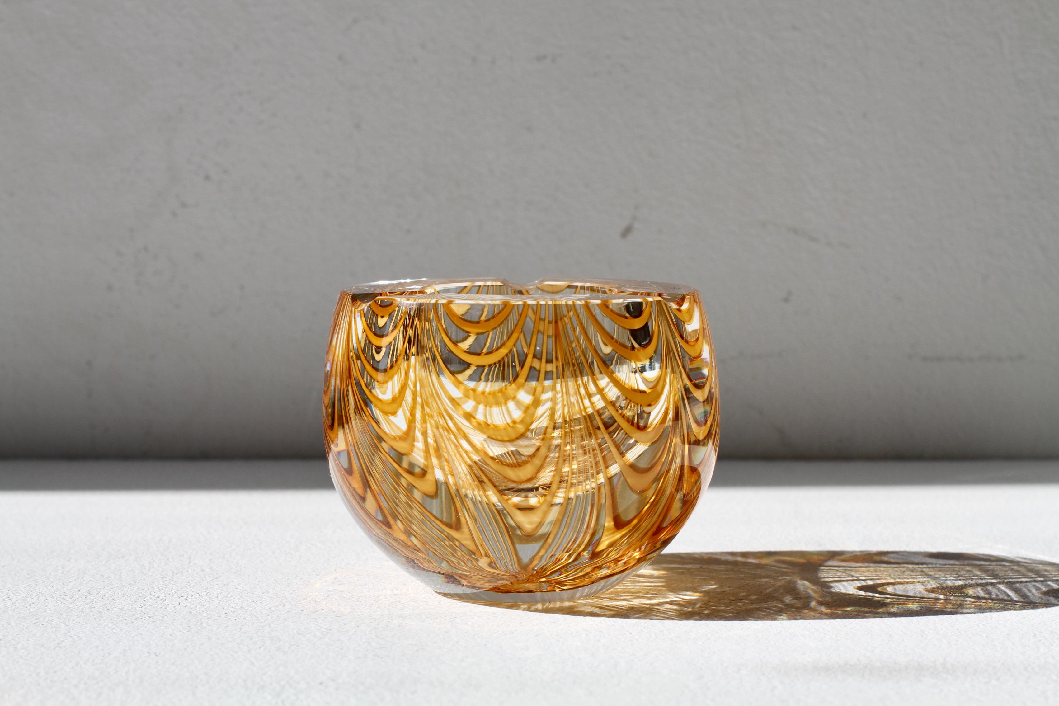 Cenedese Mid-Century 1970s Italian Amber 'Zebrato' Clear Murano Glass Ashtray For Sale 2