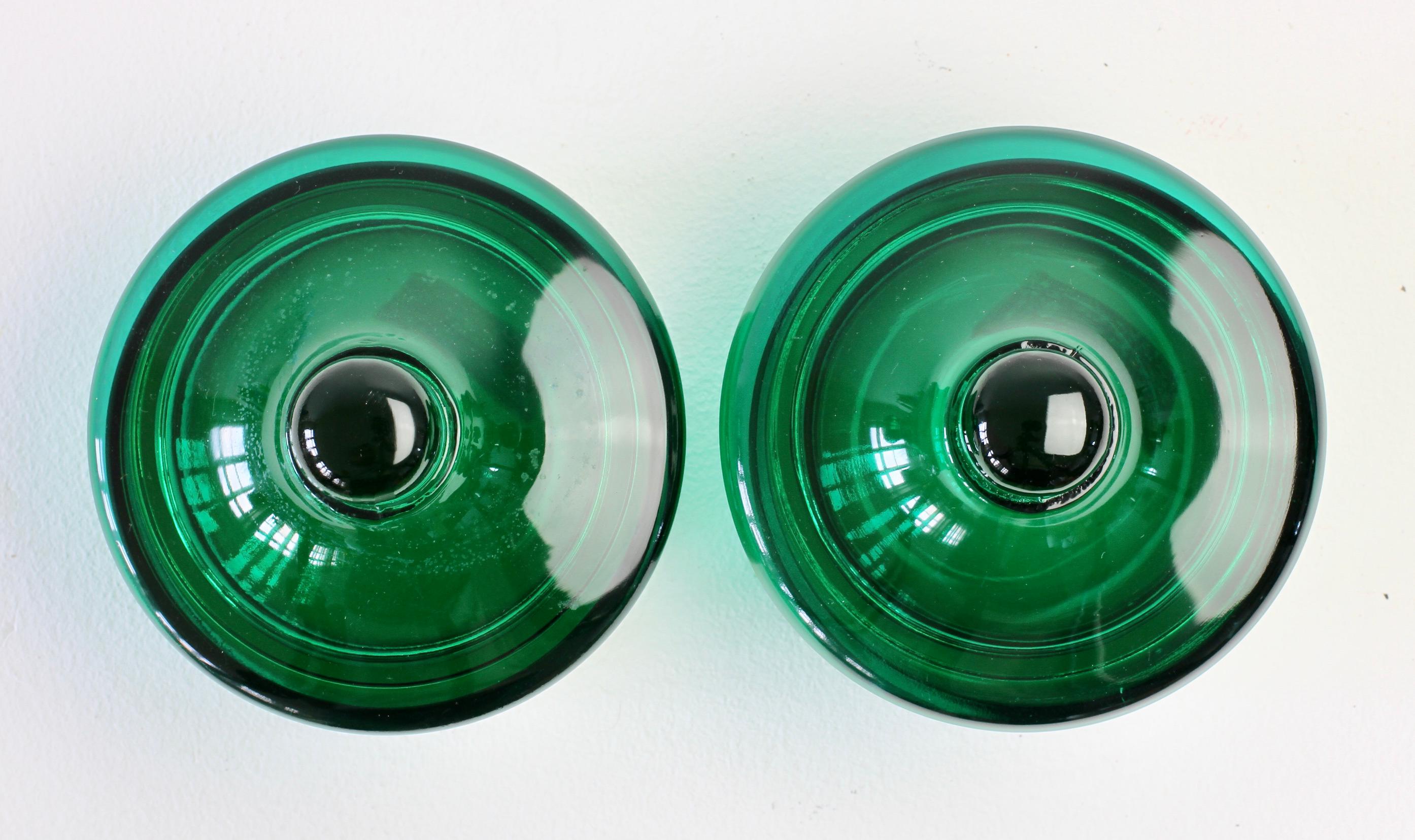 Cenedese Mid-Century Green Pair of Italian Murano Glass Apothecary Lidded Jars For Sale 3