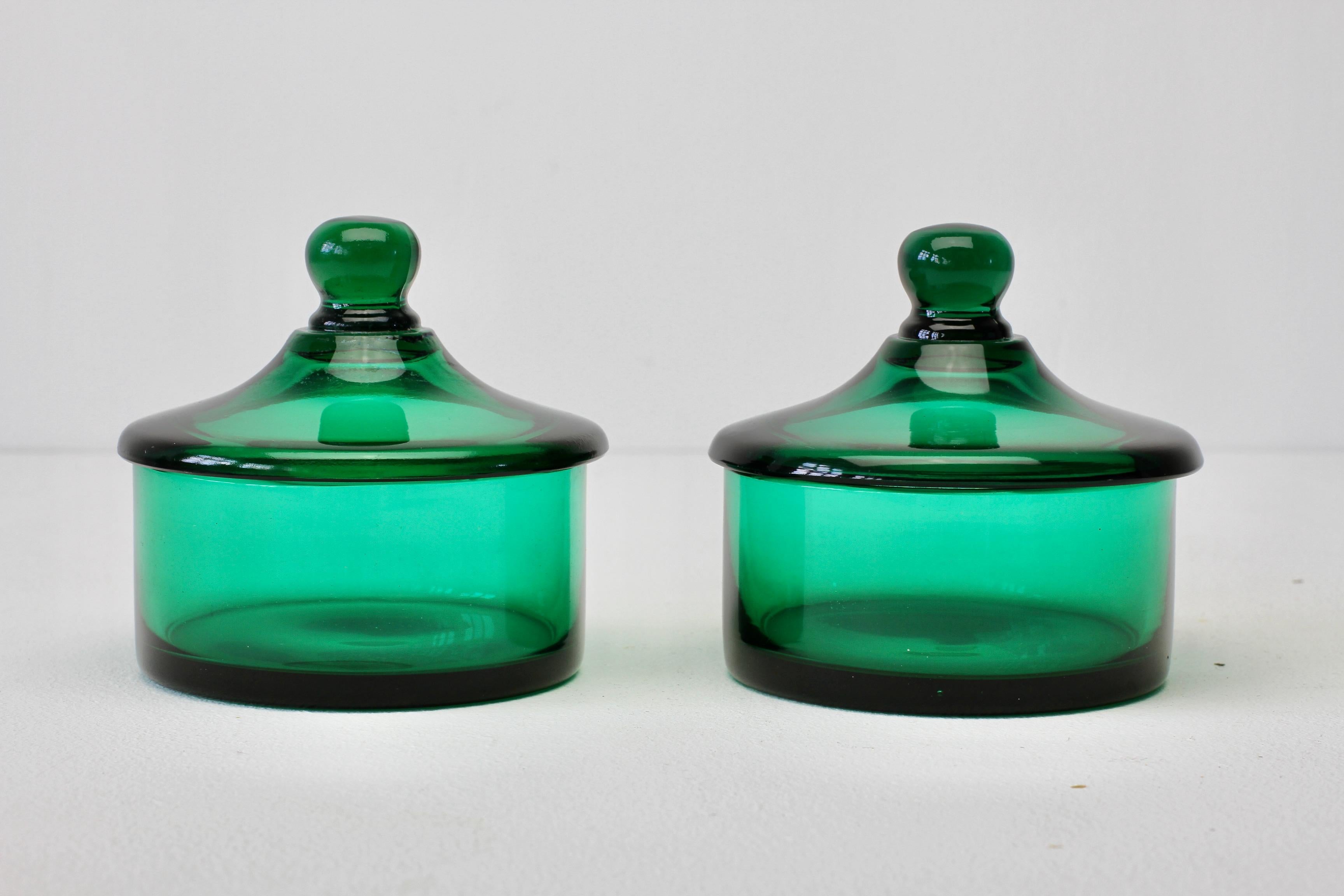 green jar