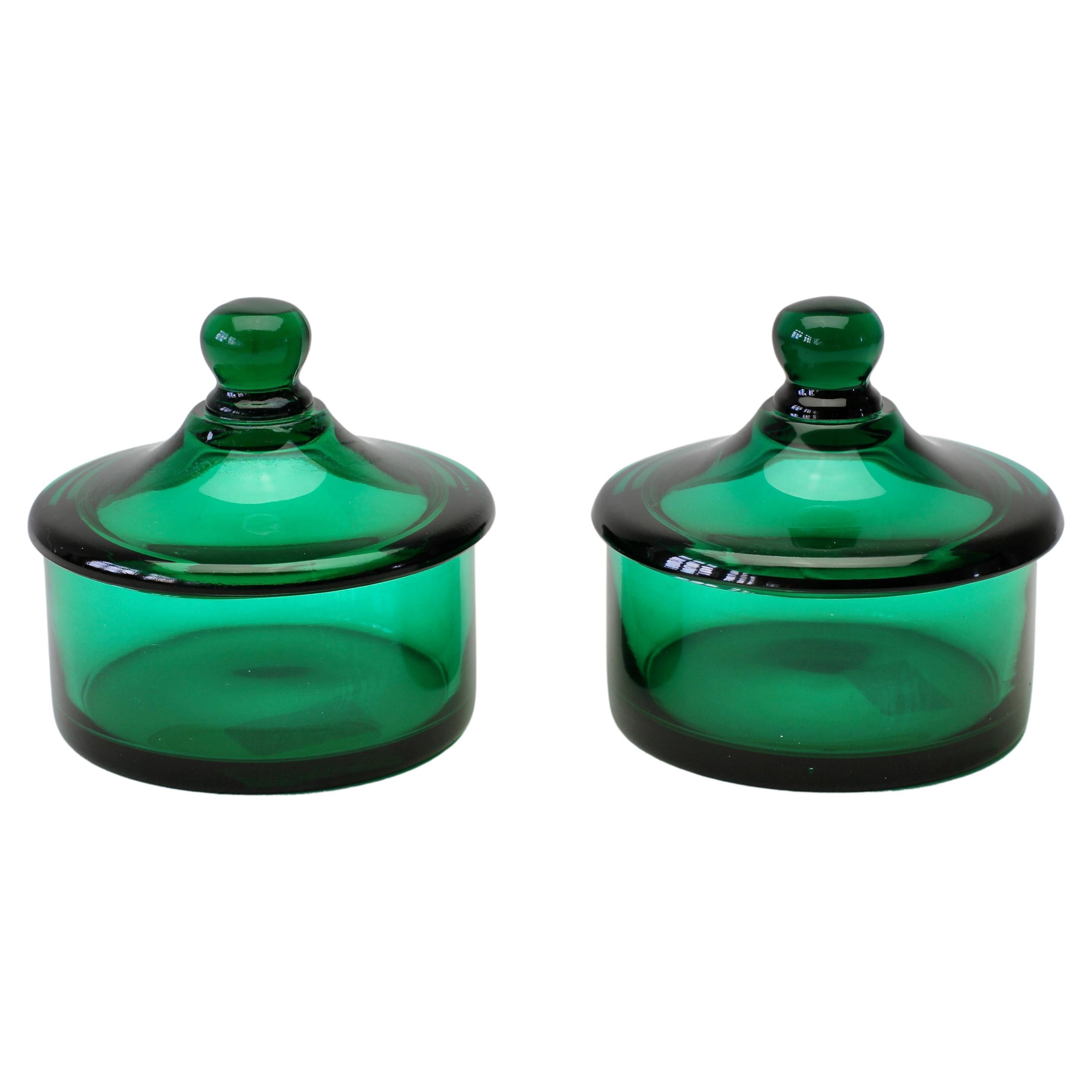 Cenedese Mid-Century Green Pair of Italian Murano Glass Apothecary Lidded Jars For Sale