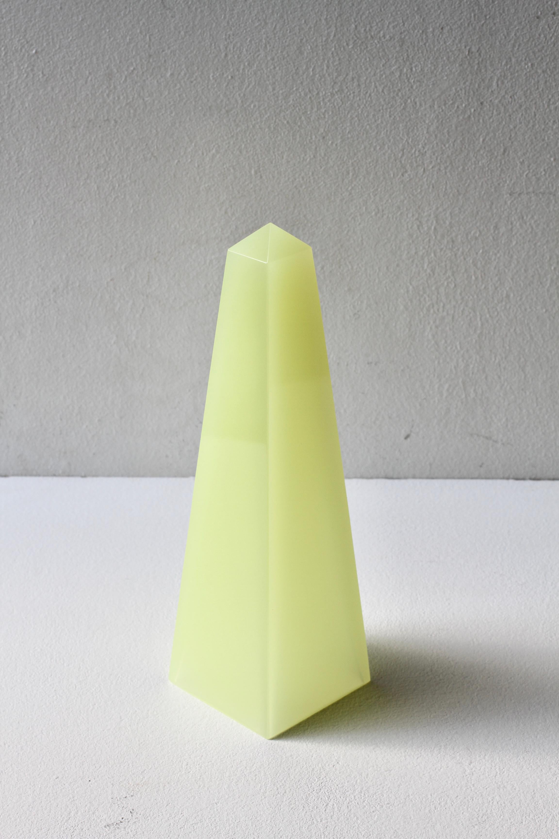 Cenedese Mid-Century Modern Vintage Neon Yellow Italian Murano Glass Obelisk For Sale 8