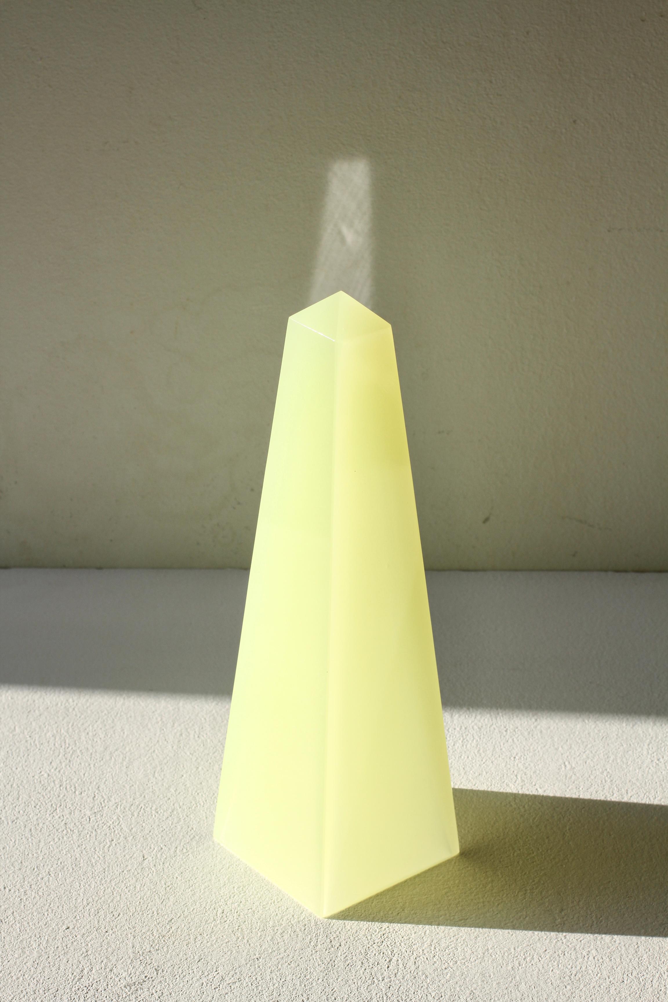 Cenedese Mid-Century Modern Vintage Neon Yellow Italian Murano Glass Obelisk For Sale 9