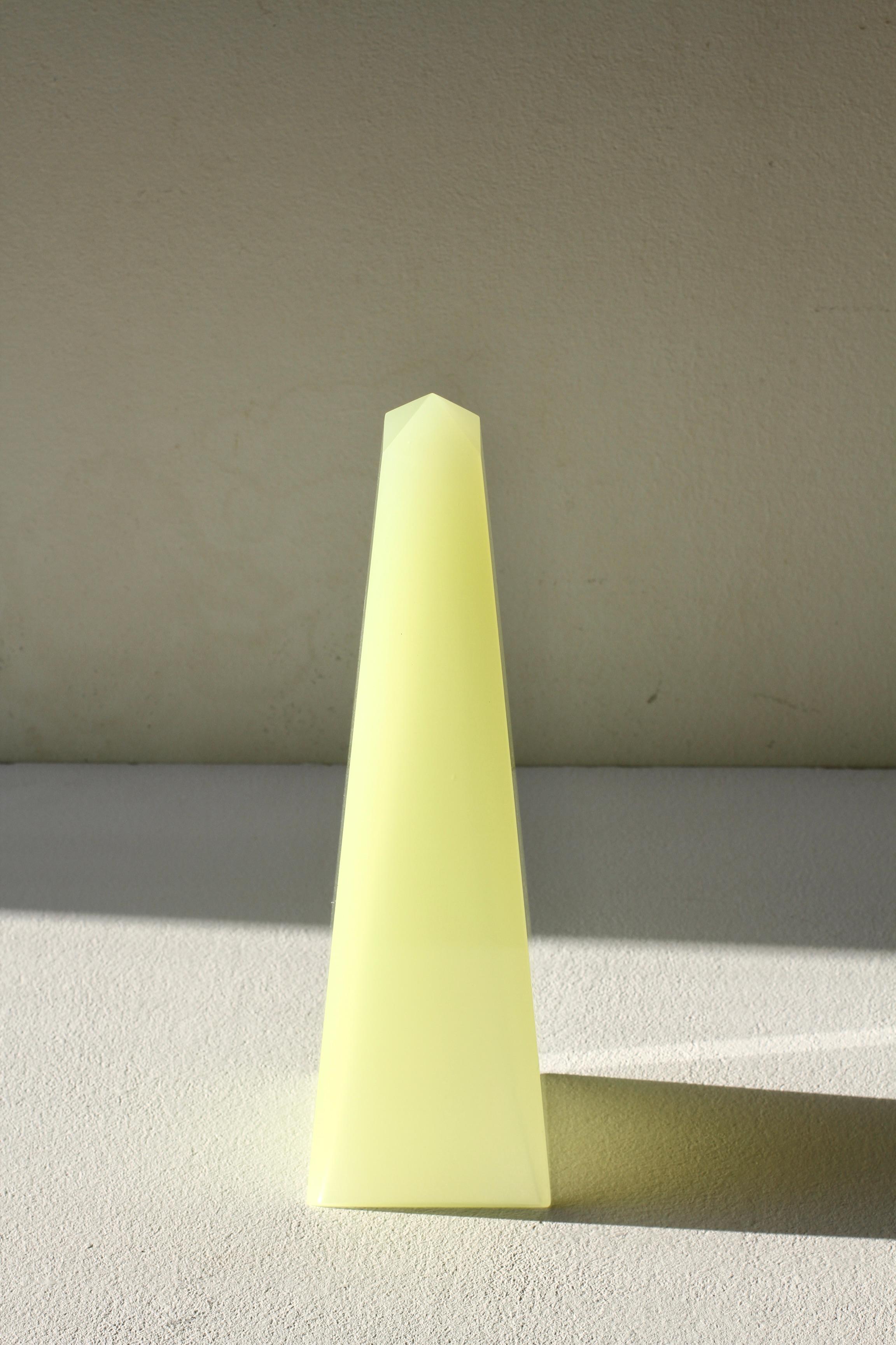 Cenedese Mid-Century Modern Vintage Neon Yellow Italian Murano Glass Obelisk For Sale 10