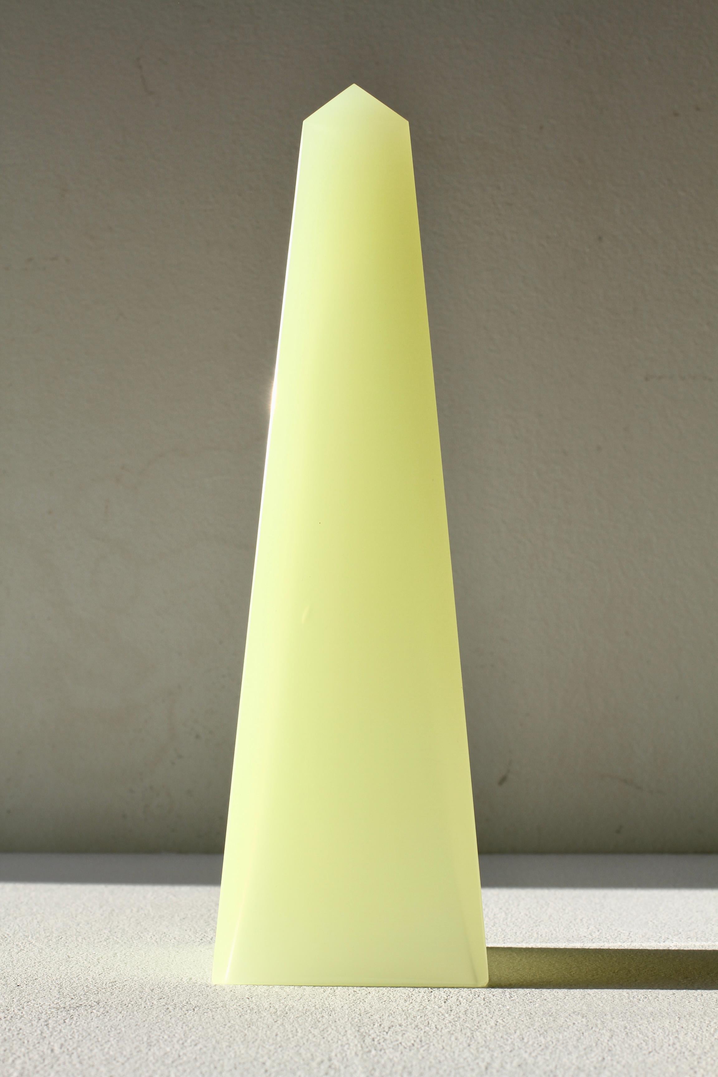 Cenedese Mid-Century Modern Vintage Neon Yellow Italian Murano Glass Obelisk For Sale 14