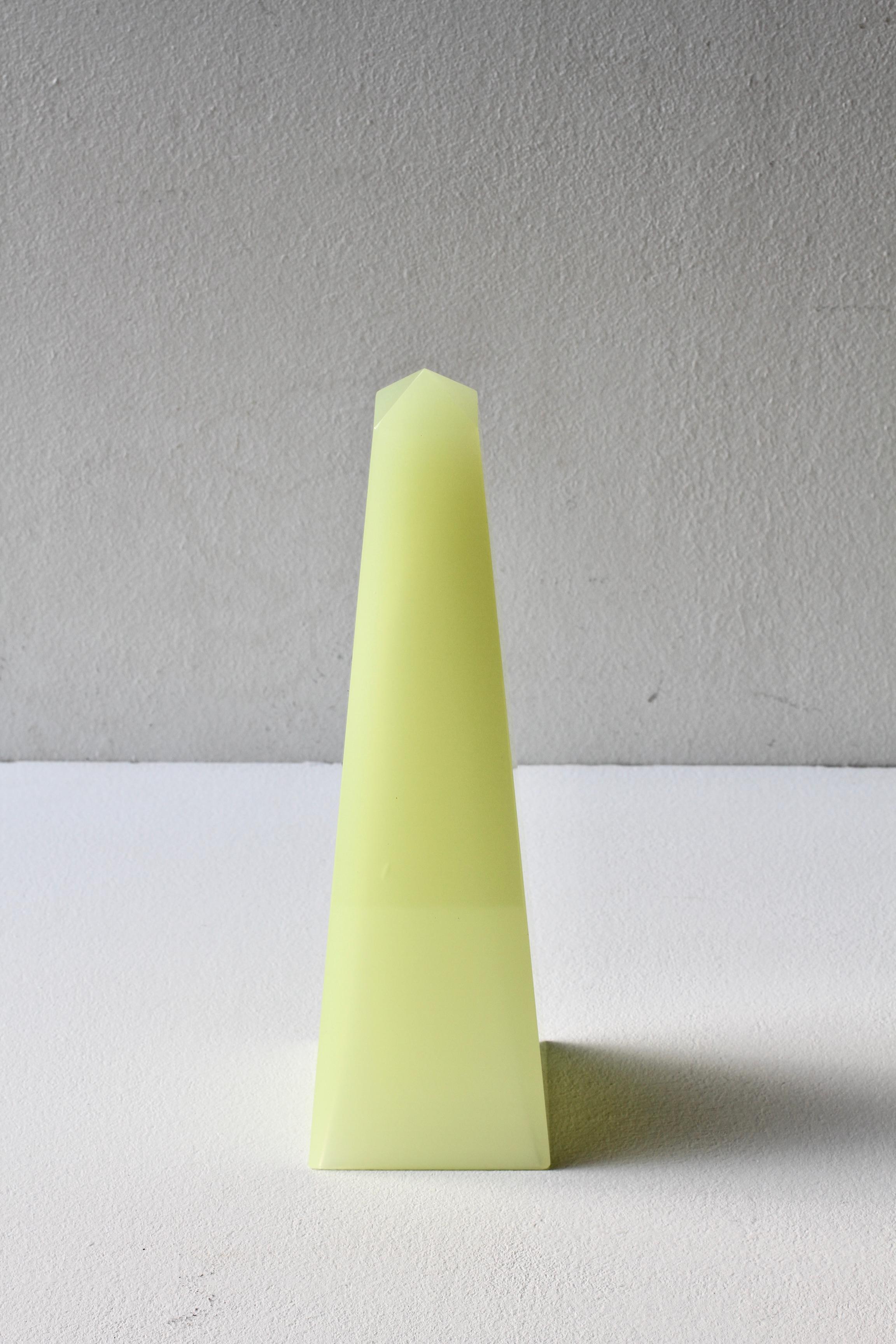 Blown Glass Cenedese Mid-Century Modern Vintage Neon Yellow Italian Murano Glass Obelisk For Sale